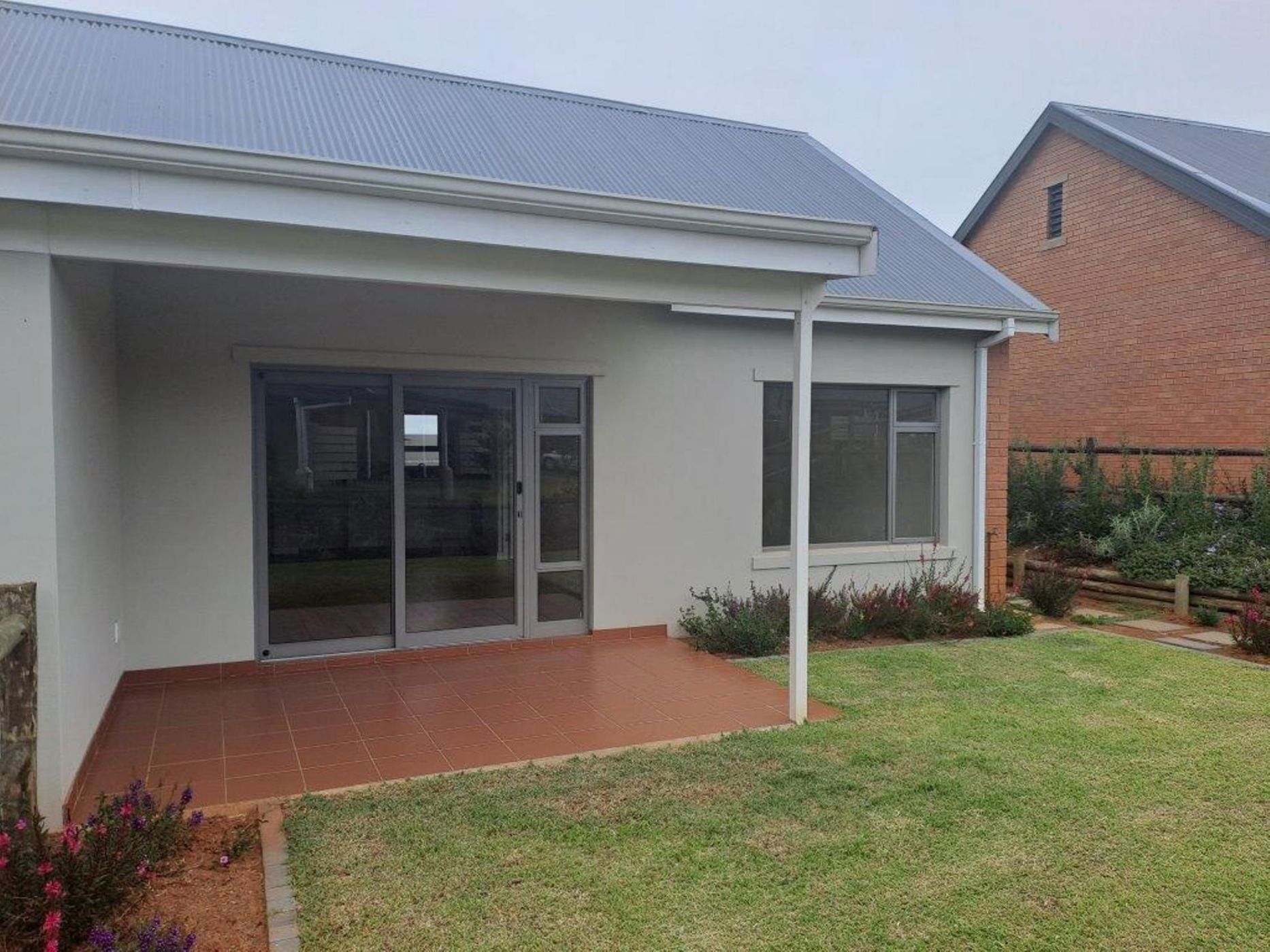1 bedroom townhouse for sale in St Johns Village