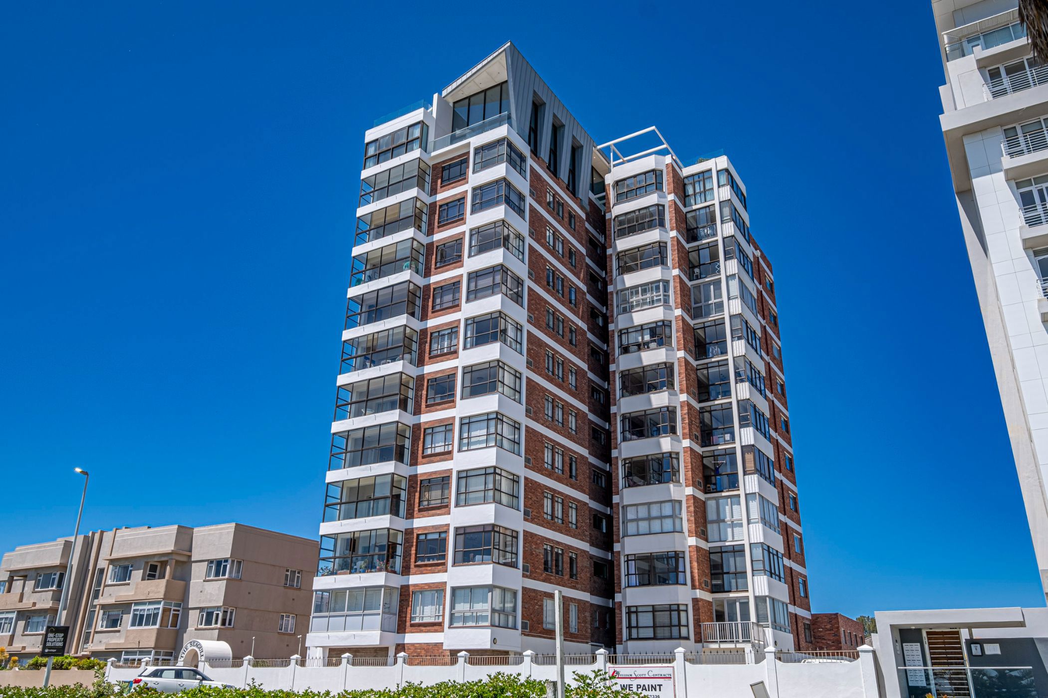 2 bedroom apartment for sale in Summerstrand