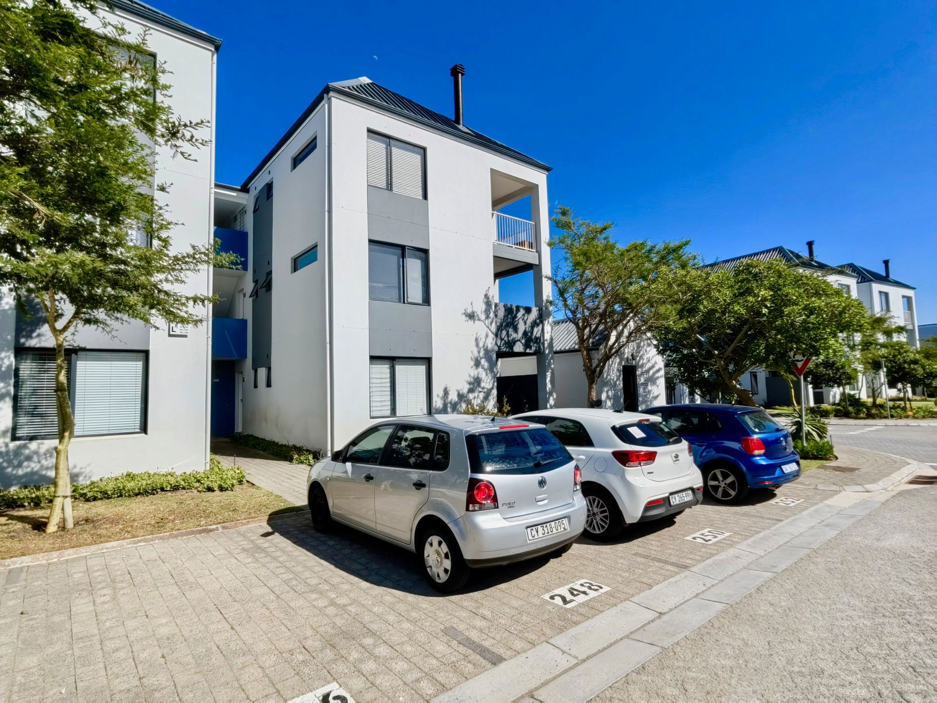 2 bedroom apartment for sale in Burgundy Estate