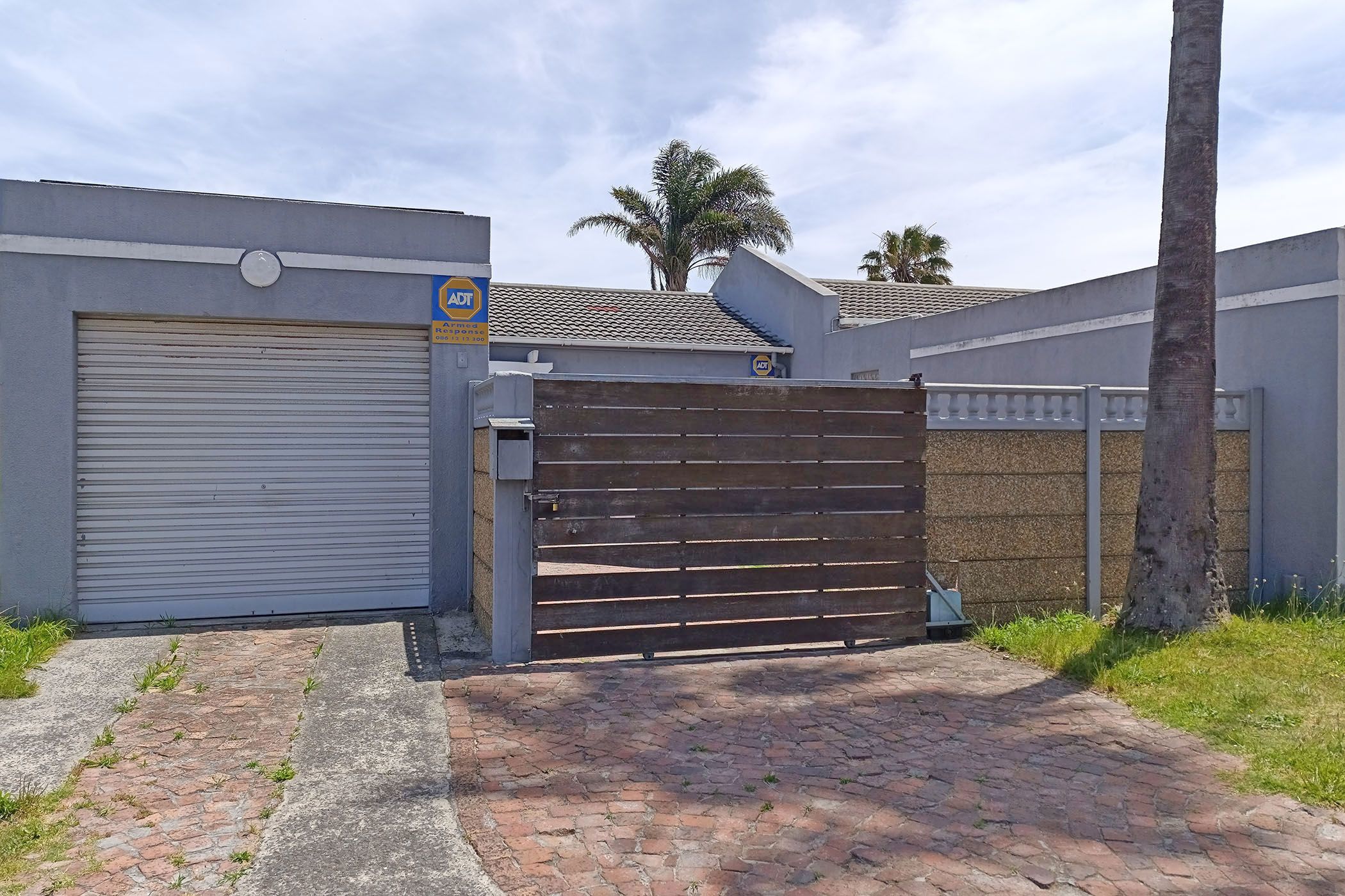 2 bedroom house for sale in Summer Greens
