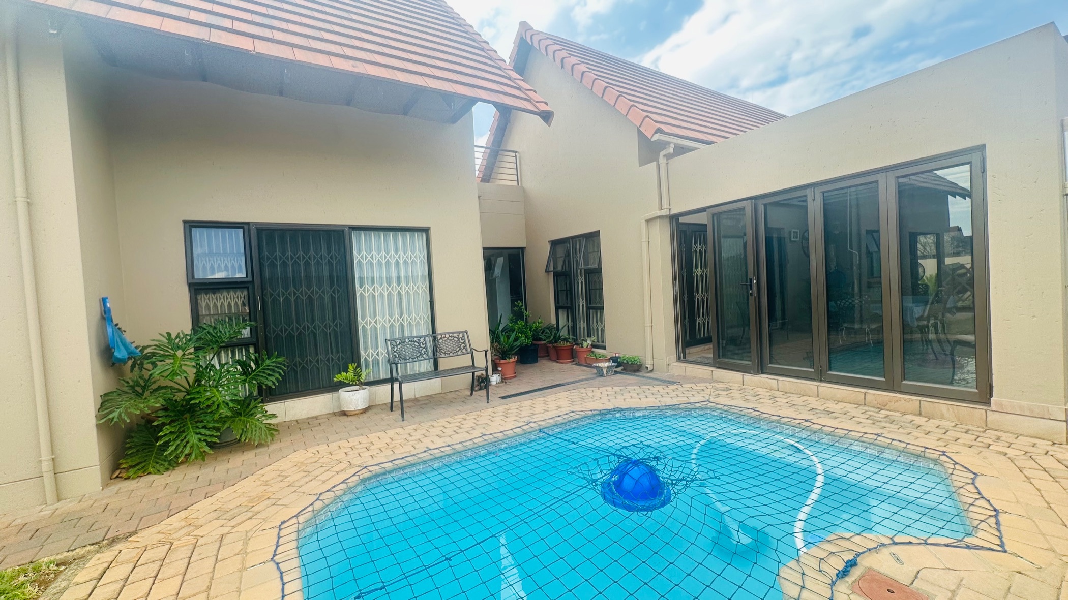 4 bedroom house for sale in Leloko Estate