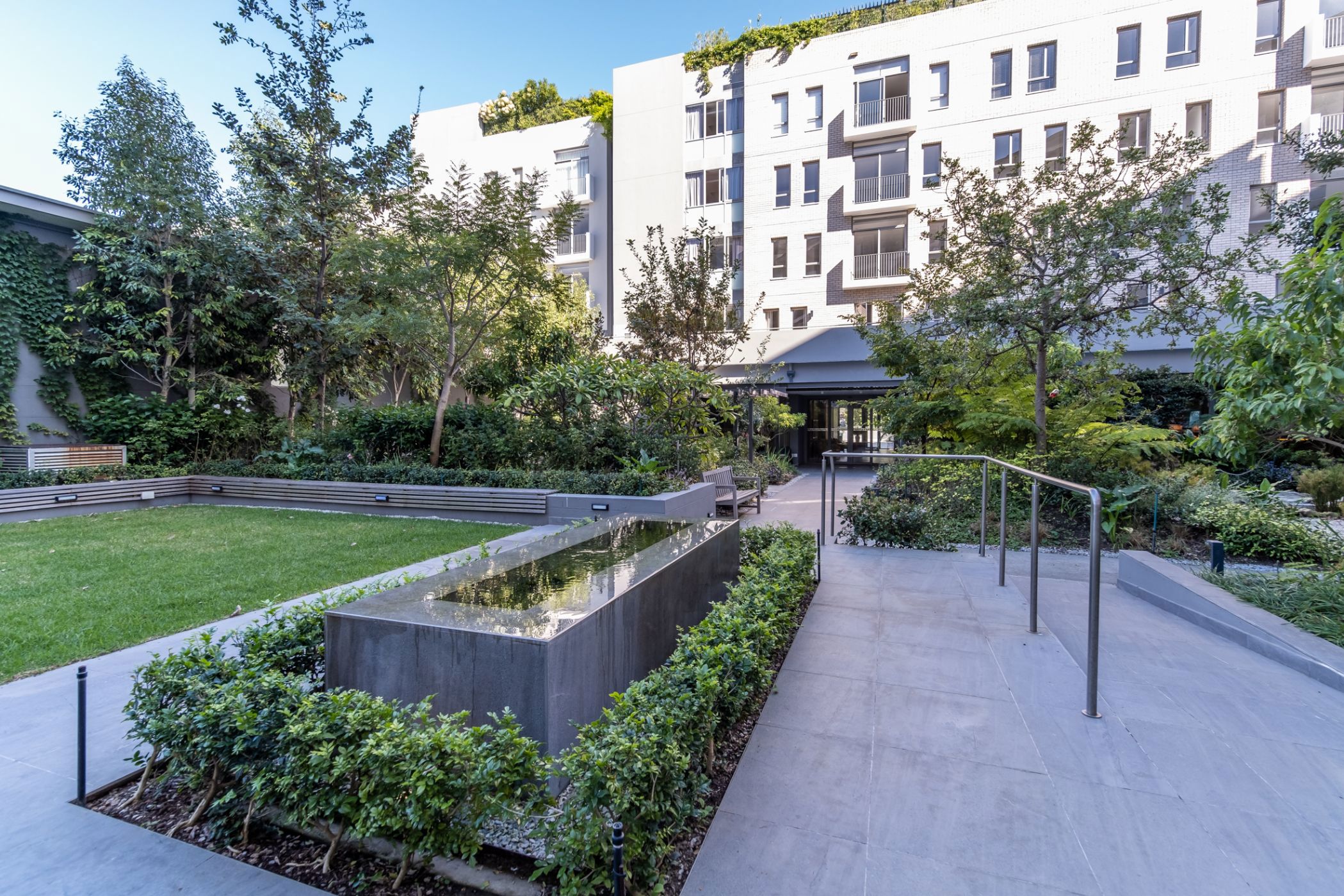 2 bedroom apartment for sale in Claremont Upper