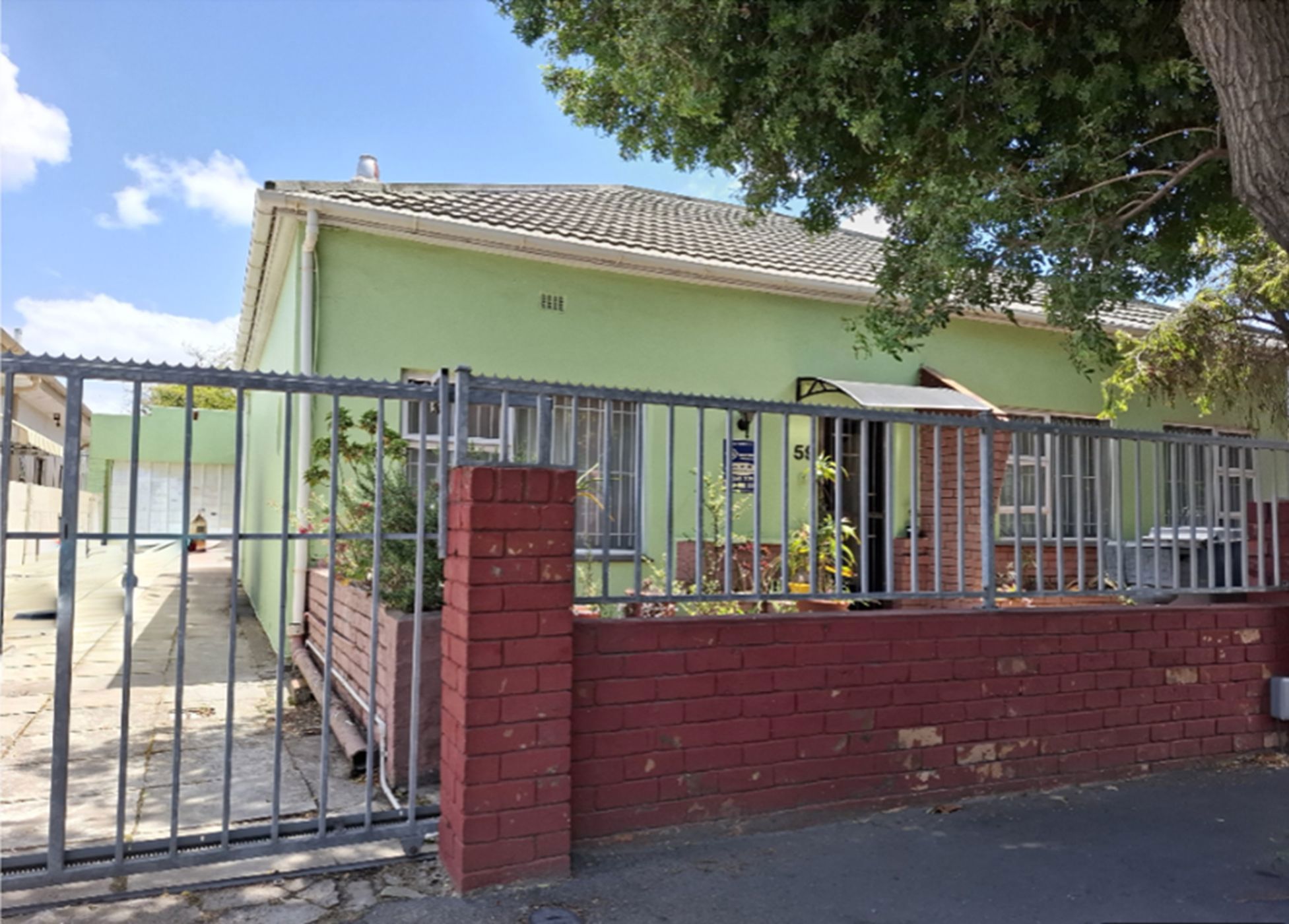 2 bedroom house for sale in Goodwood Estate