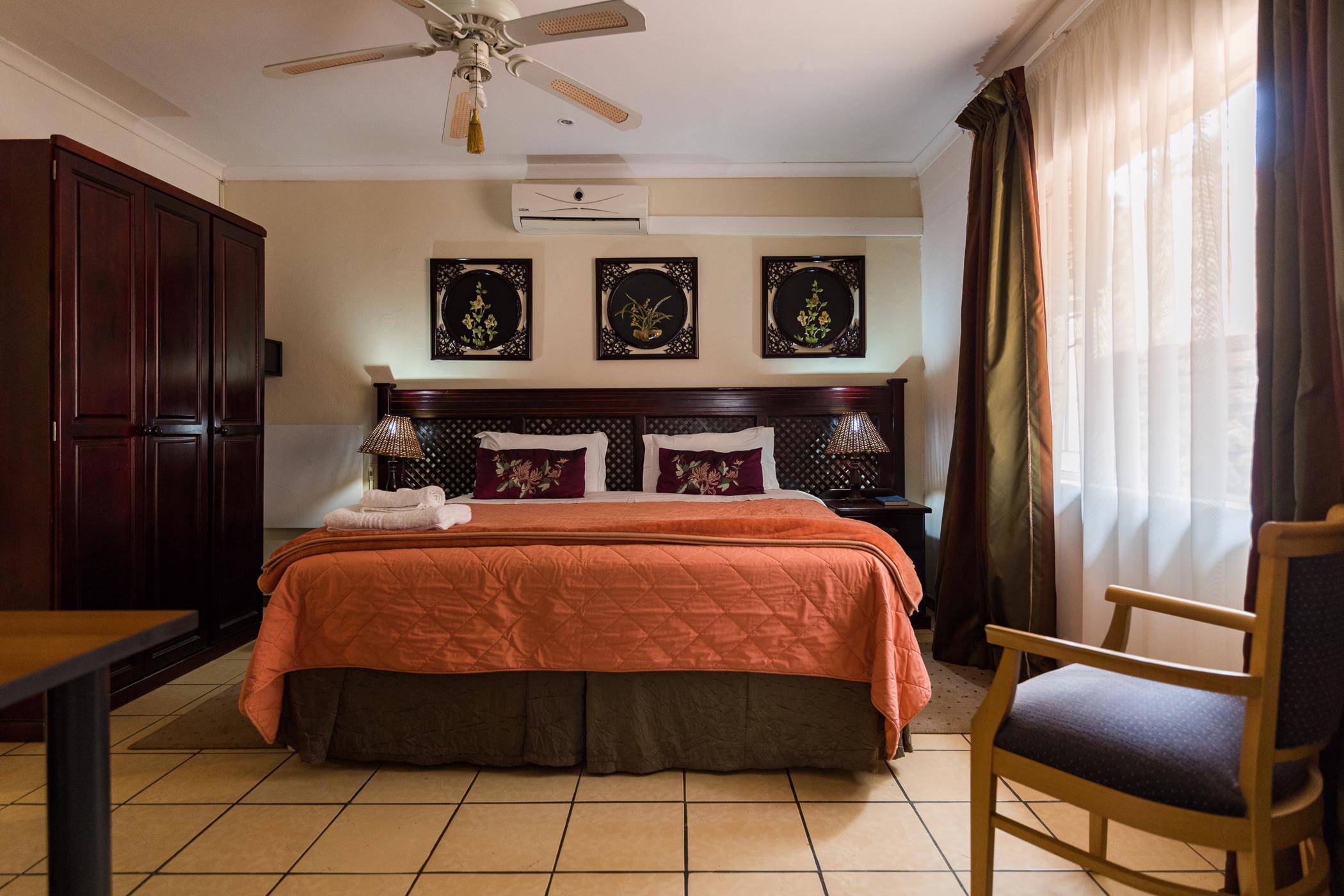 22 guest room guesthouse for sale in Pretoria North (Pretoria North)