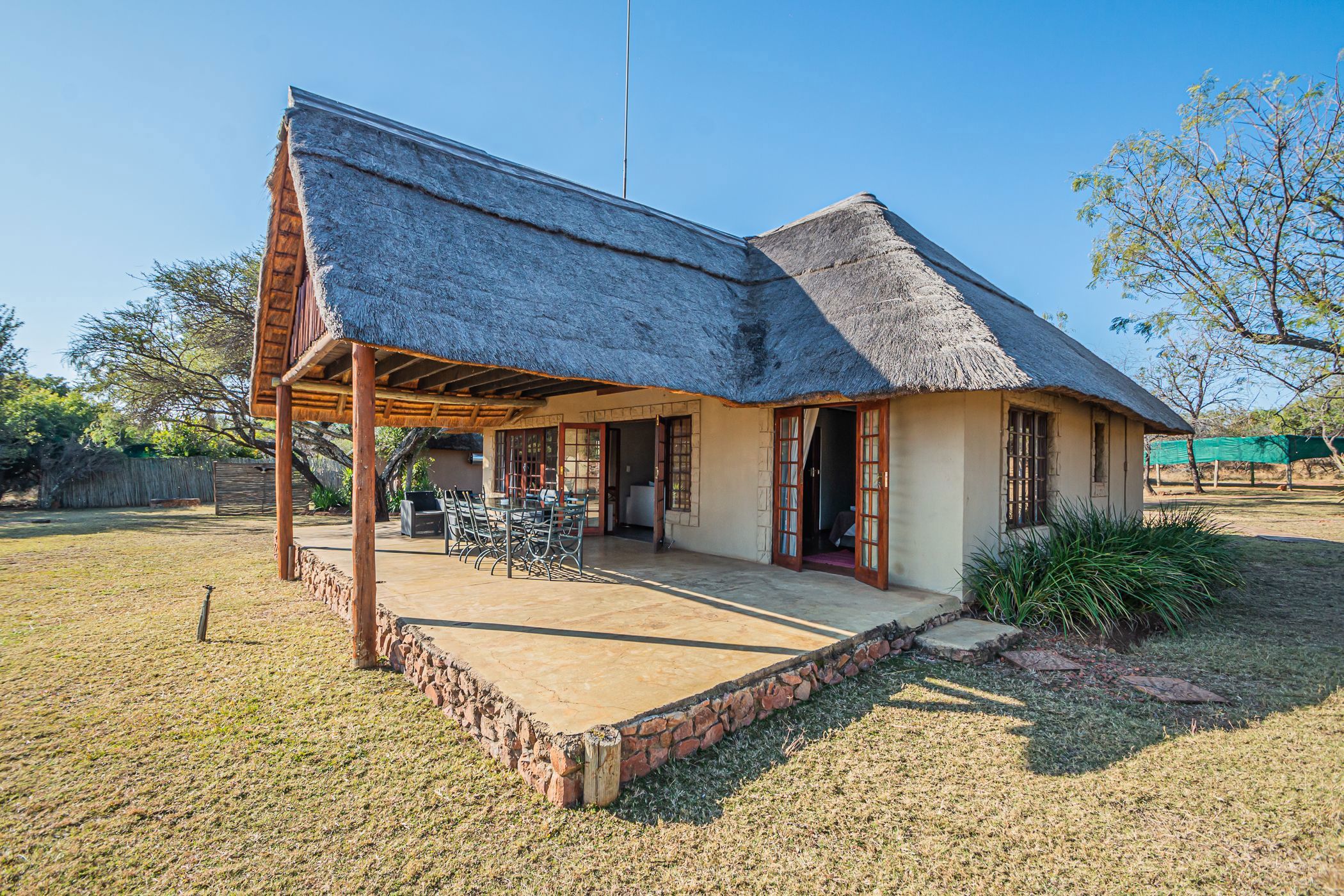 https://listing.pamgolding.co.za/images/properties/202411/2164130/H/2164130_H_109.jpg