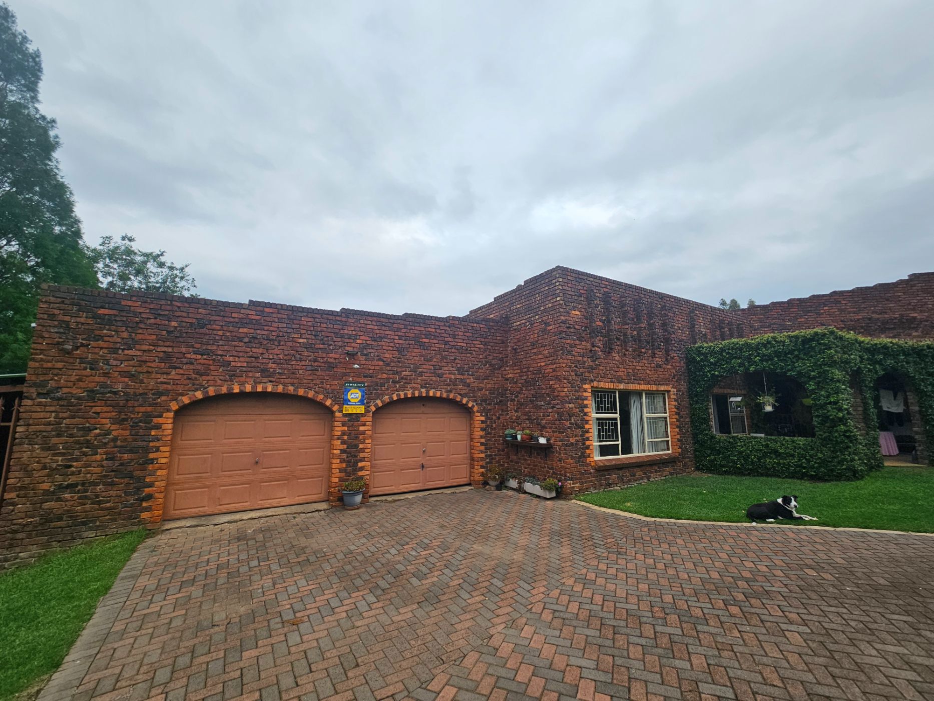 3 bedroom house for sale in Schuinshoogte