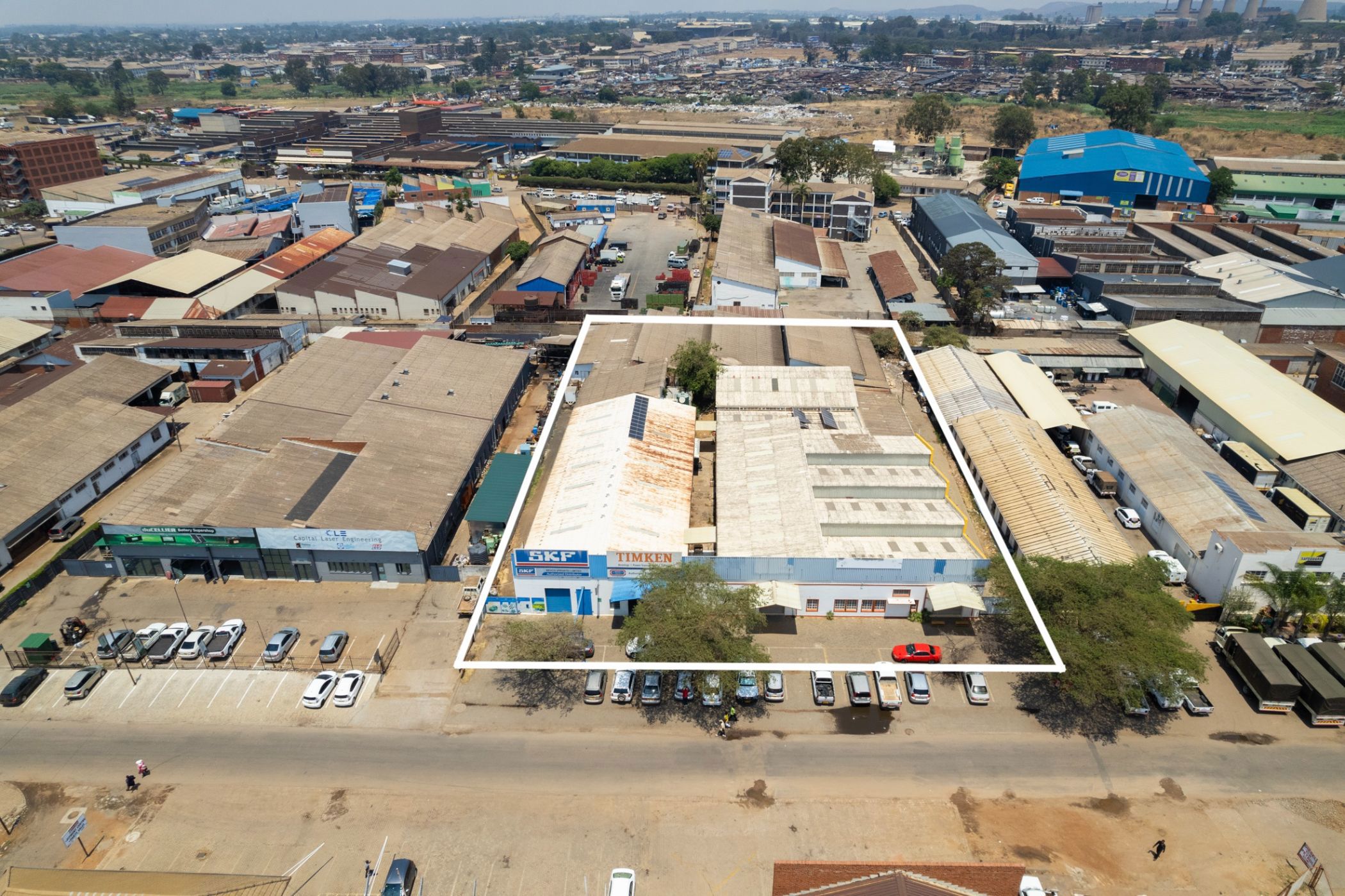 4235 m&sup2; commercial industrial property for sale in Graniteside (Zimbabwe)