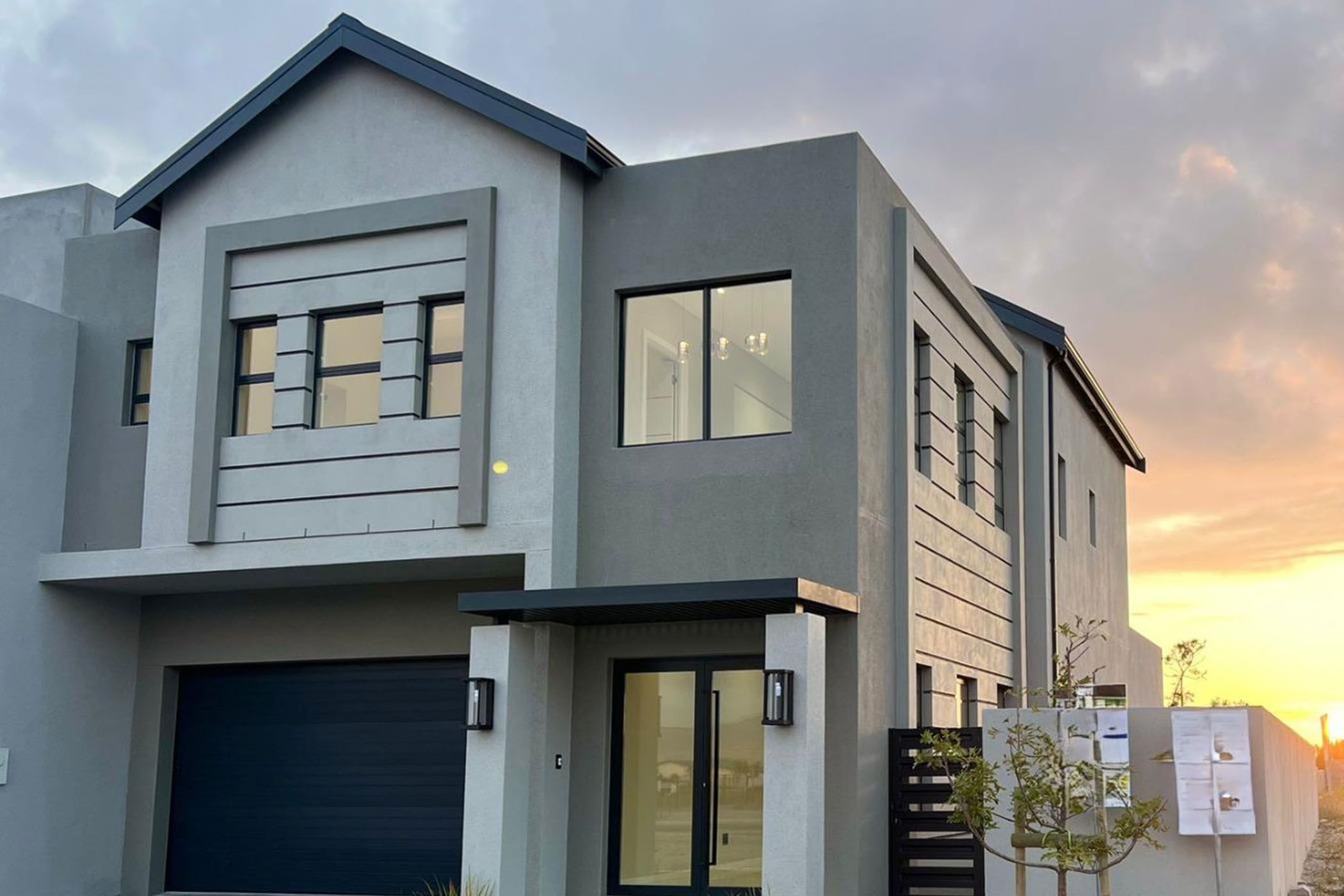 3 bedroom double-storey house for sale in Sandown (Blouberg)