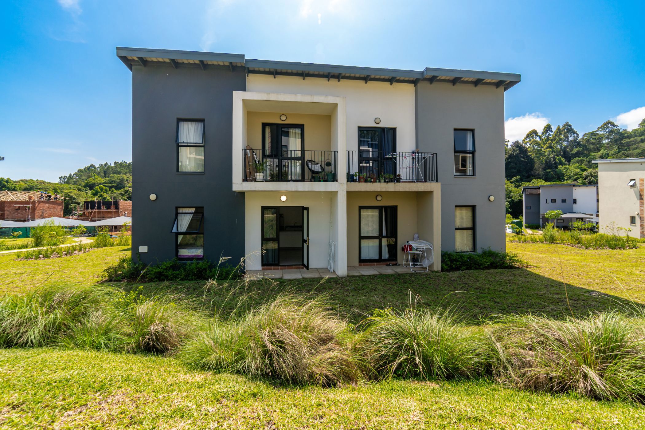 2 bedroom apartment for sale in Waterfall (Upper Highway)