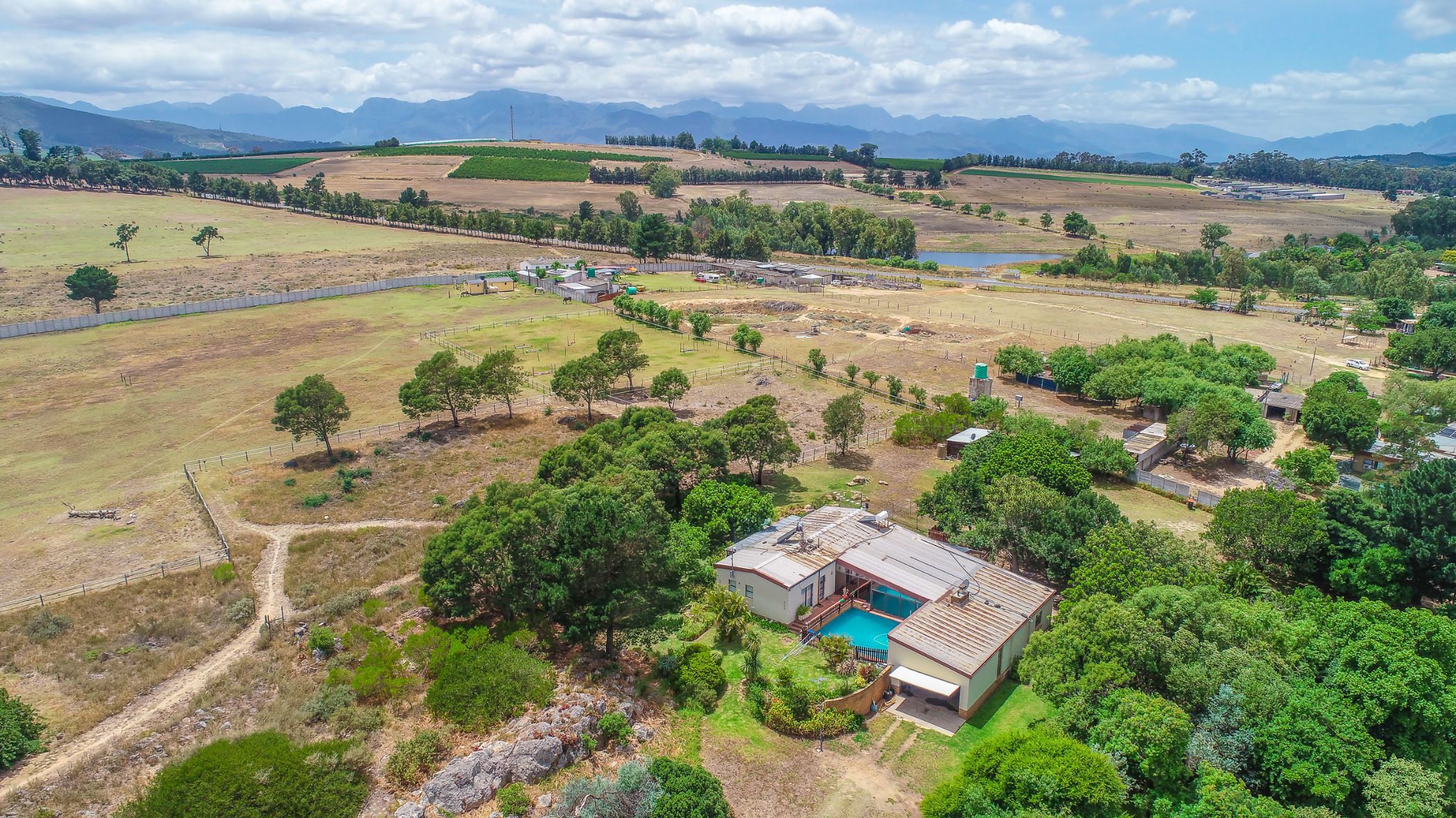 5.38 hectare equestrian farm for sale in Klapmuts