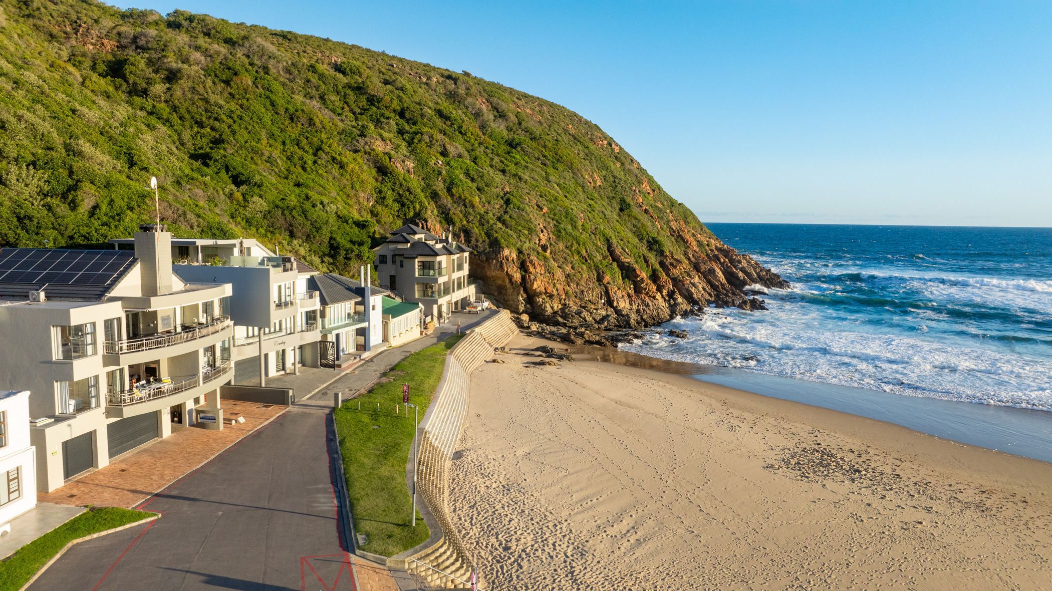 12 bedroom beachfront villa for sale in Herolds Bay