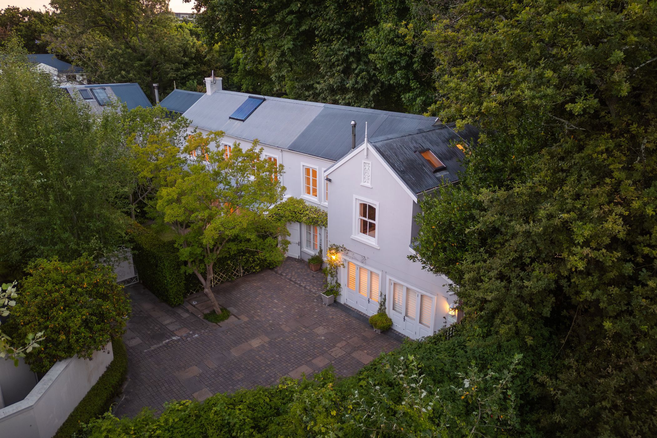 5 bedroom house for sale in Newlands (Cape Town)