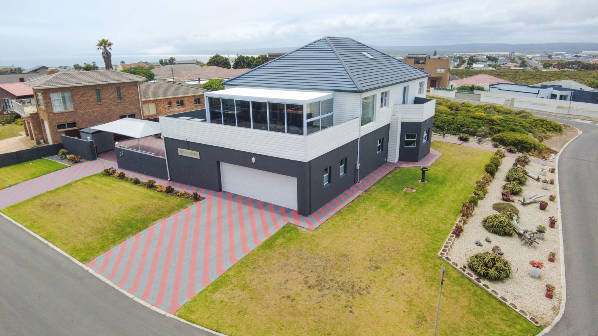 4 bedroom house for sale in Yzerfontein