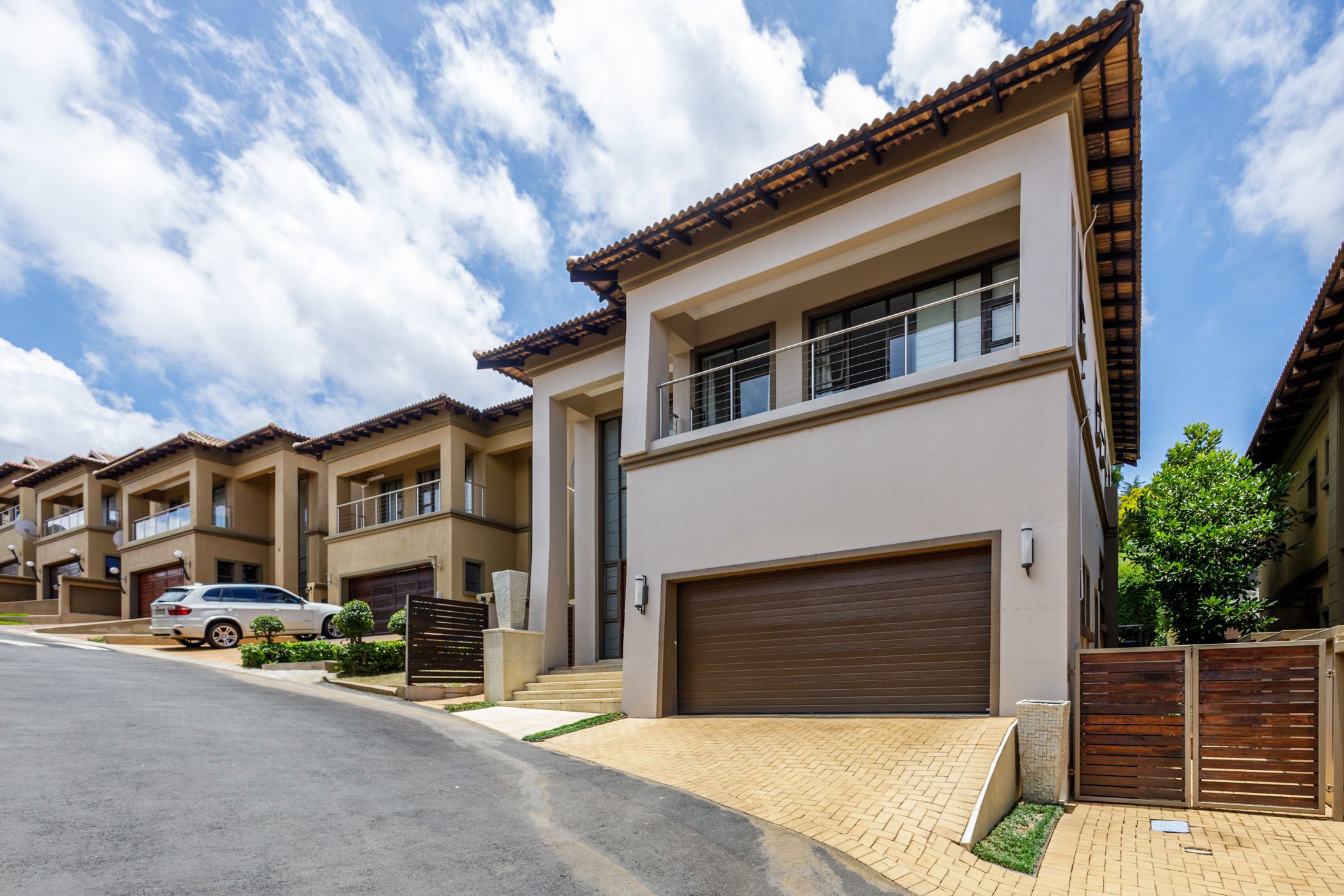 4 bedroom double-storey cluster for sale in Bedfordview