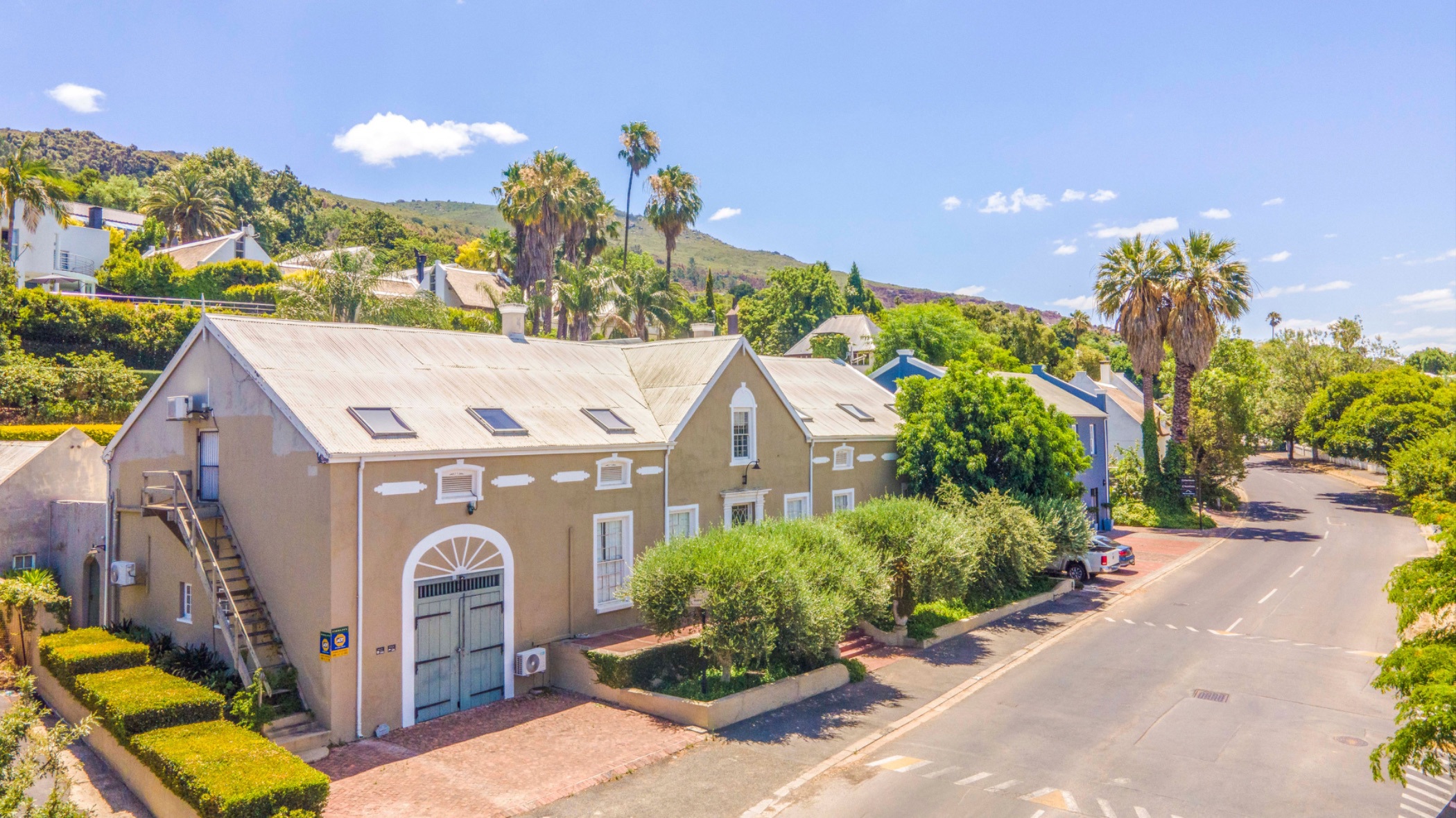 8 bedroom house for sale in Lemoenkloof