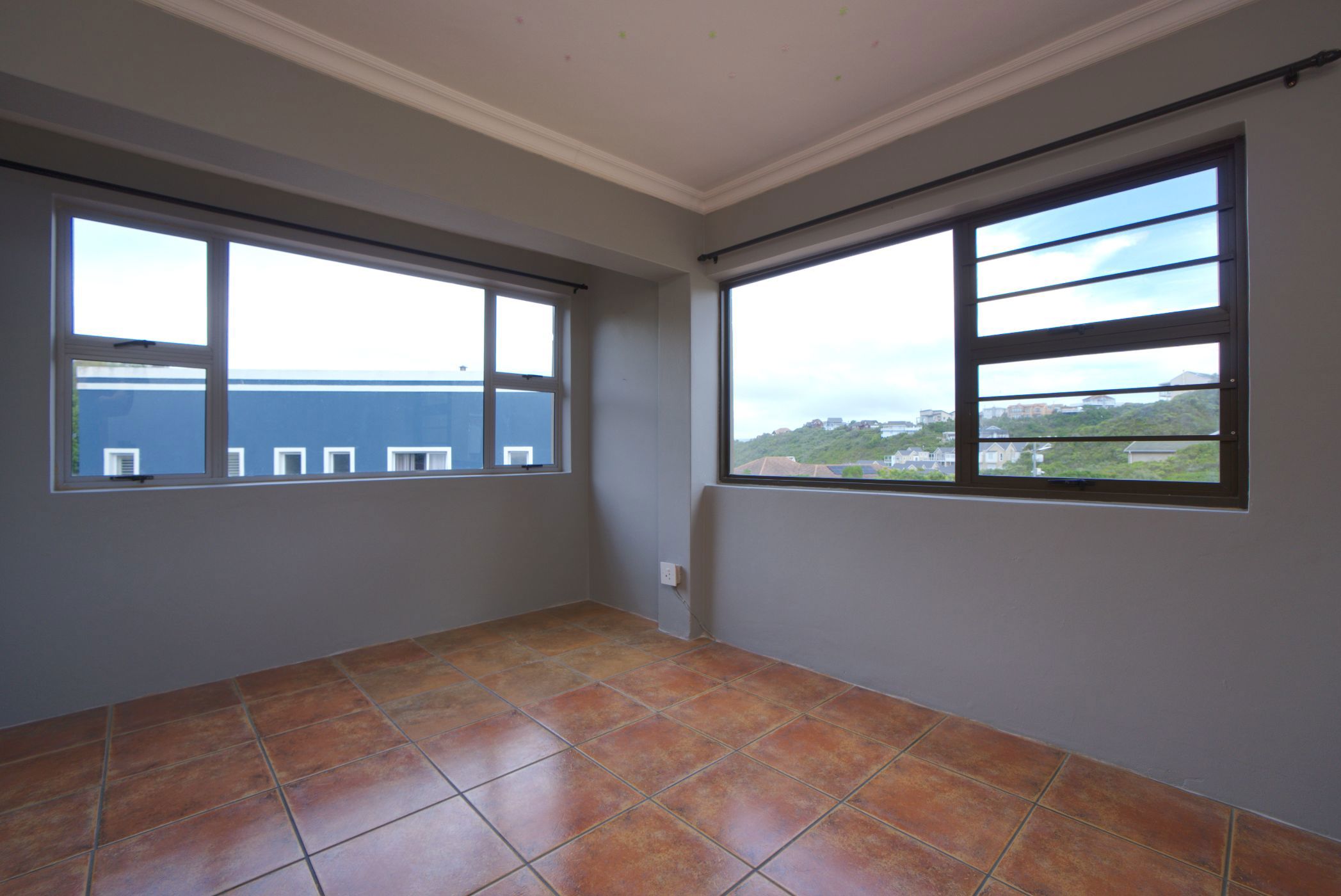 https://listing.pamgolding.co.za/images/properties/202501/1595171/H/1595171_H_65.jpg