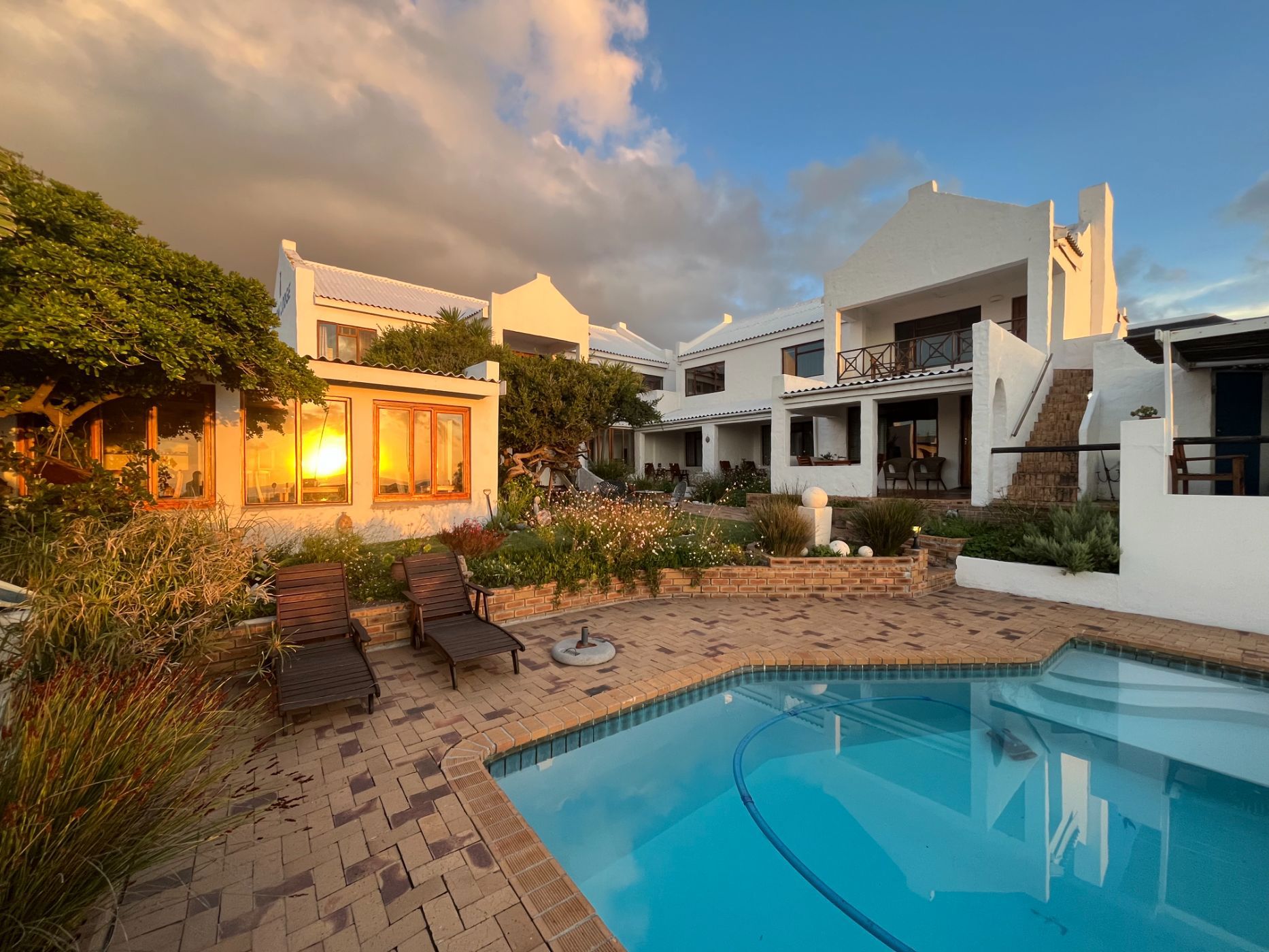 11 bedroom multi-storey house for sale in Gansbaai