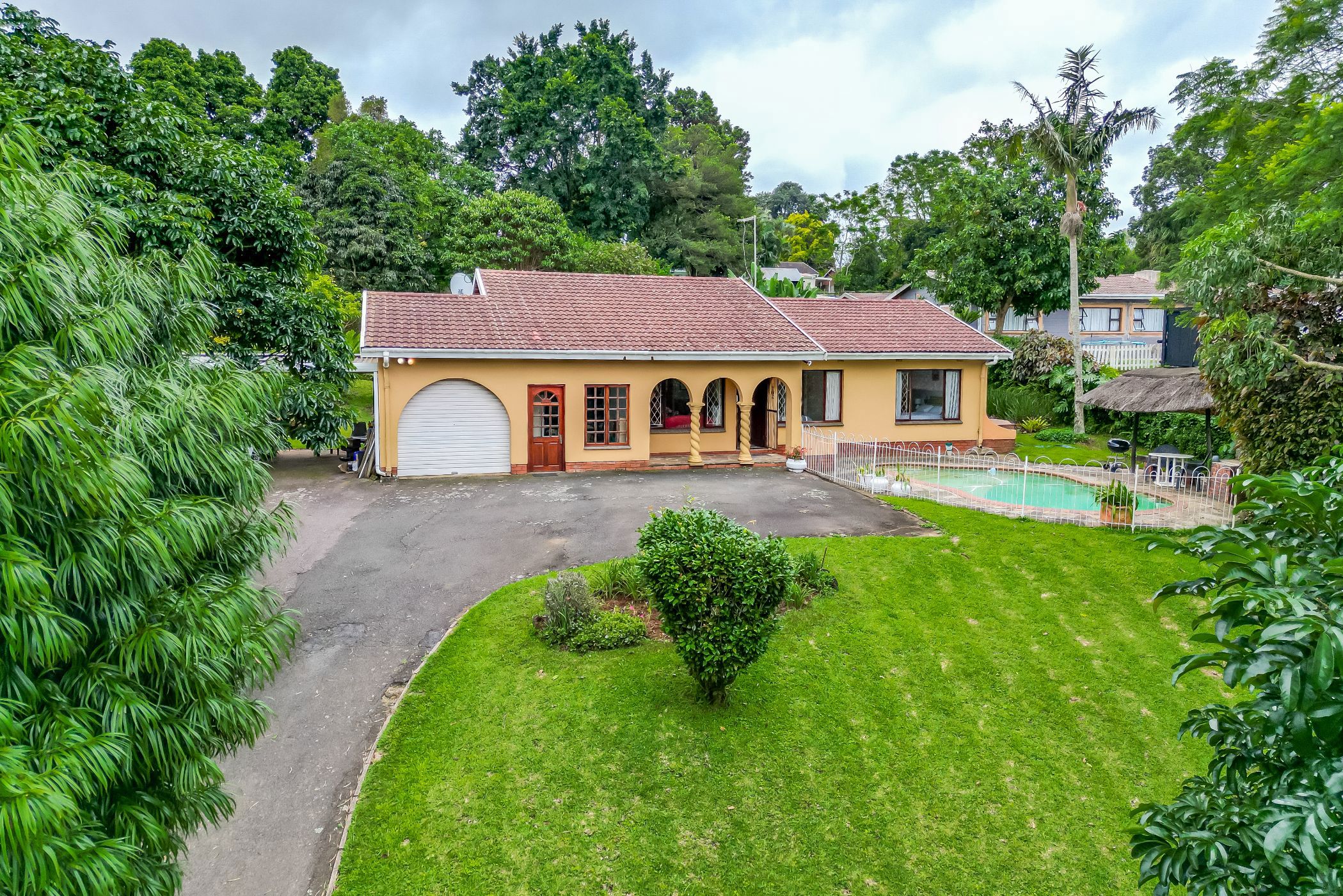 3 bedroom house for sale in Waterfall (Upper Highway)