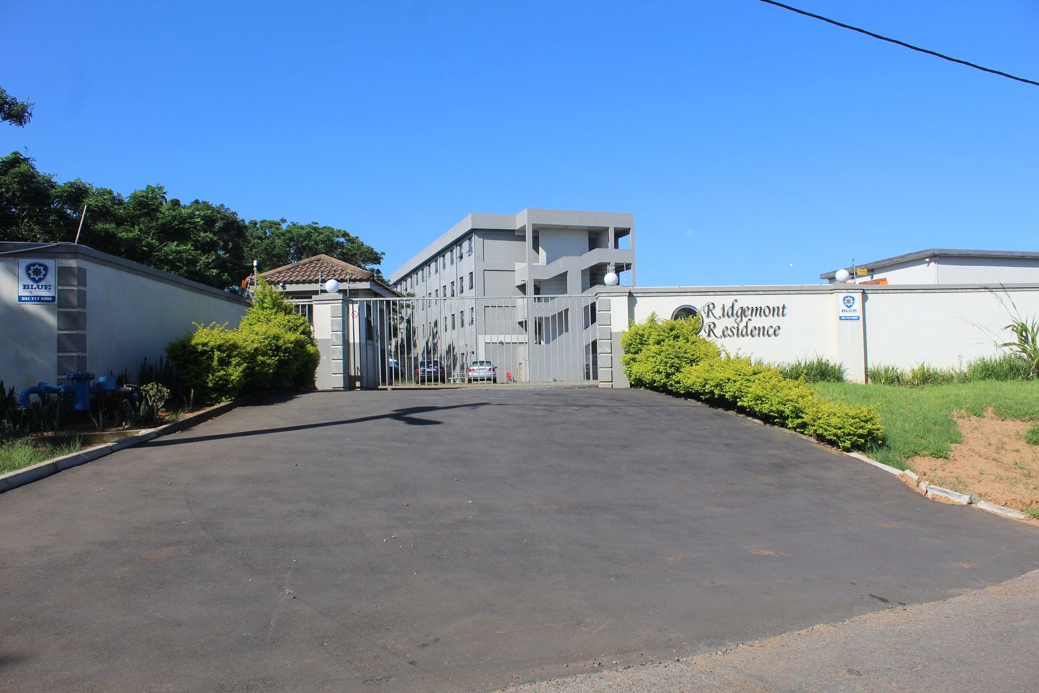 14650 m&sup2; block of flats for sale in Montclair (KwaZulu-Natal)