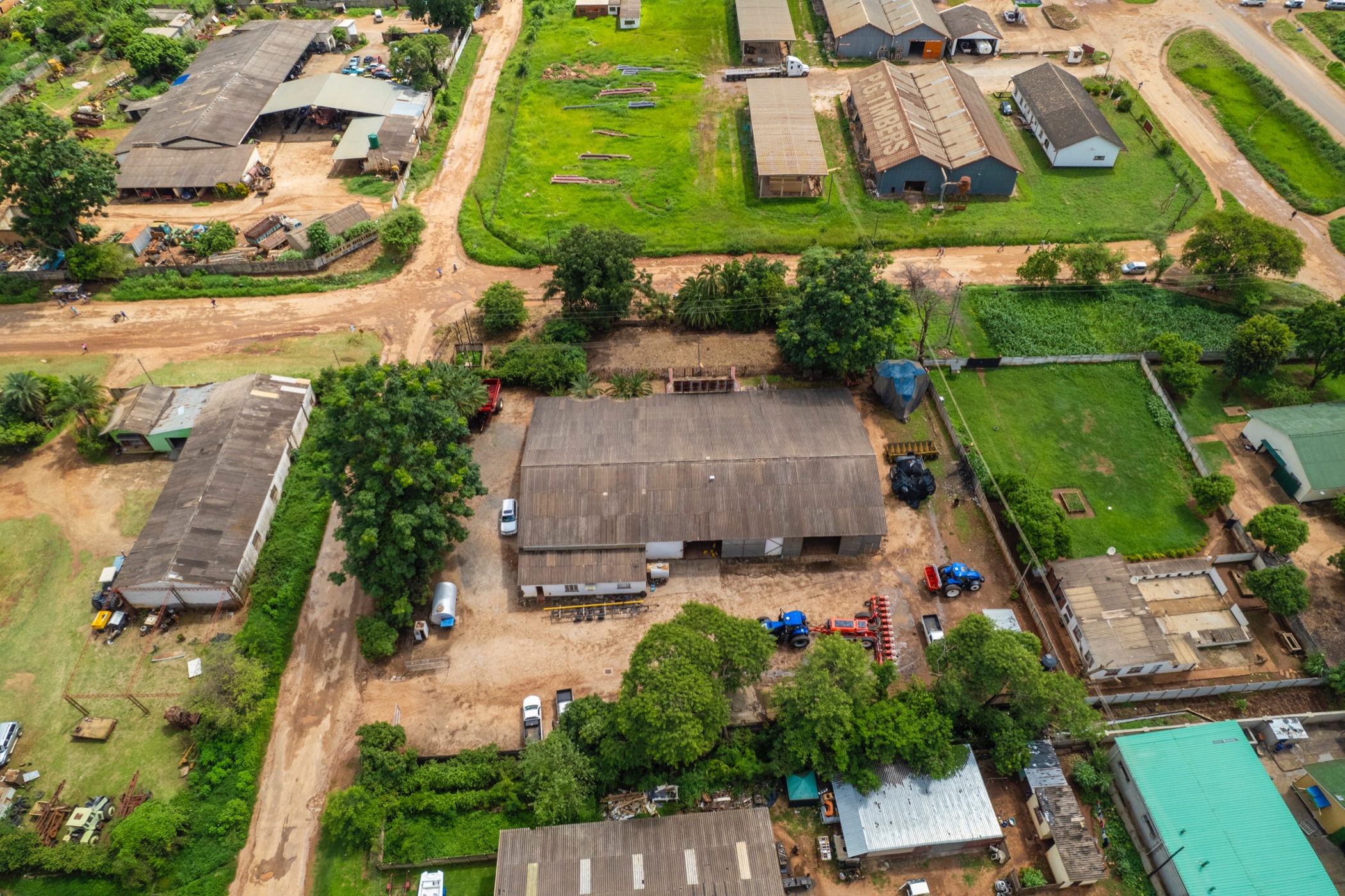 3558 m&sup2; commercial industrial property for sale in Chinhoyi (Zimbabwe)