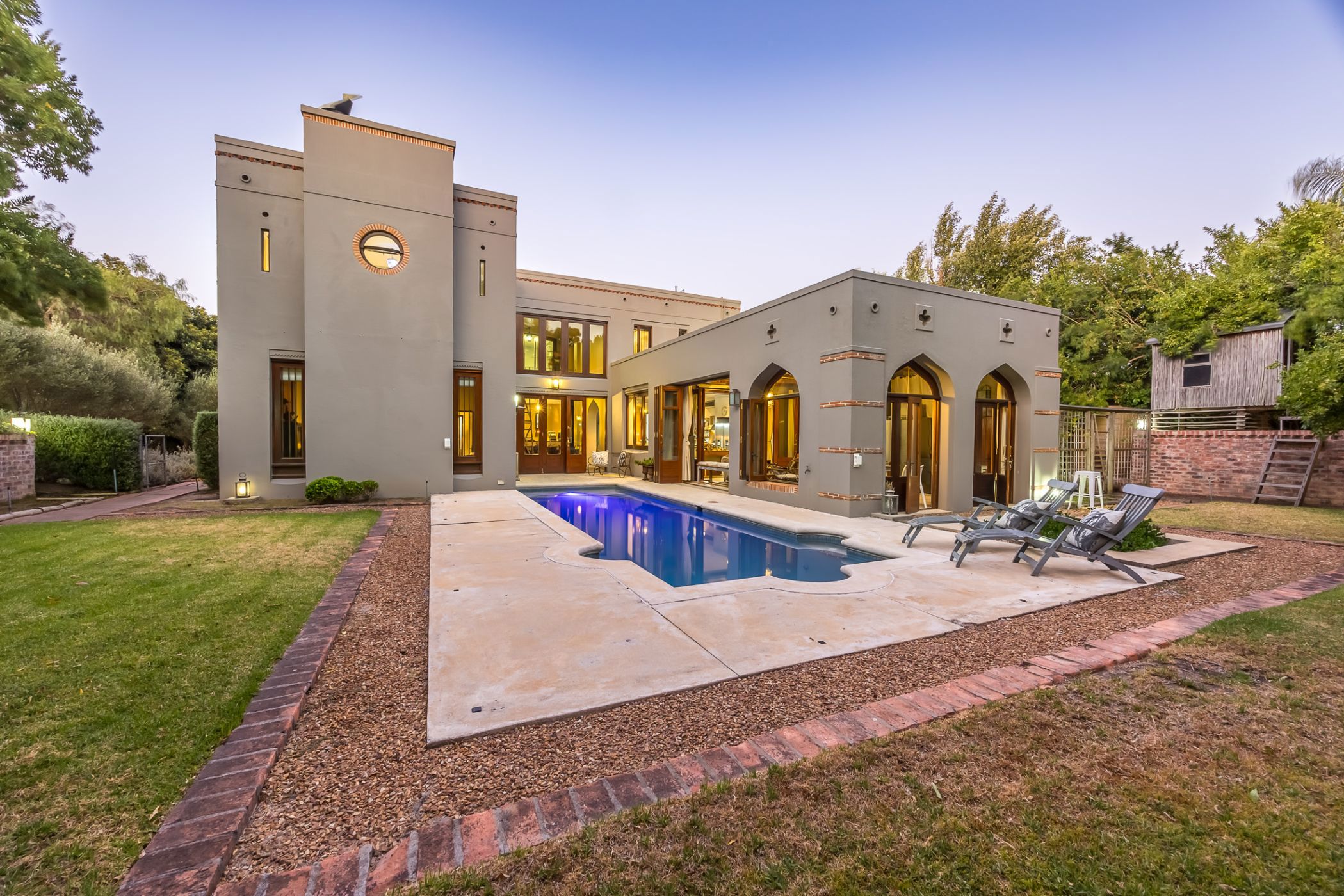 5 bedroom house for sale in Vierlanden