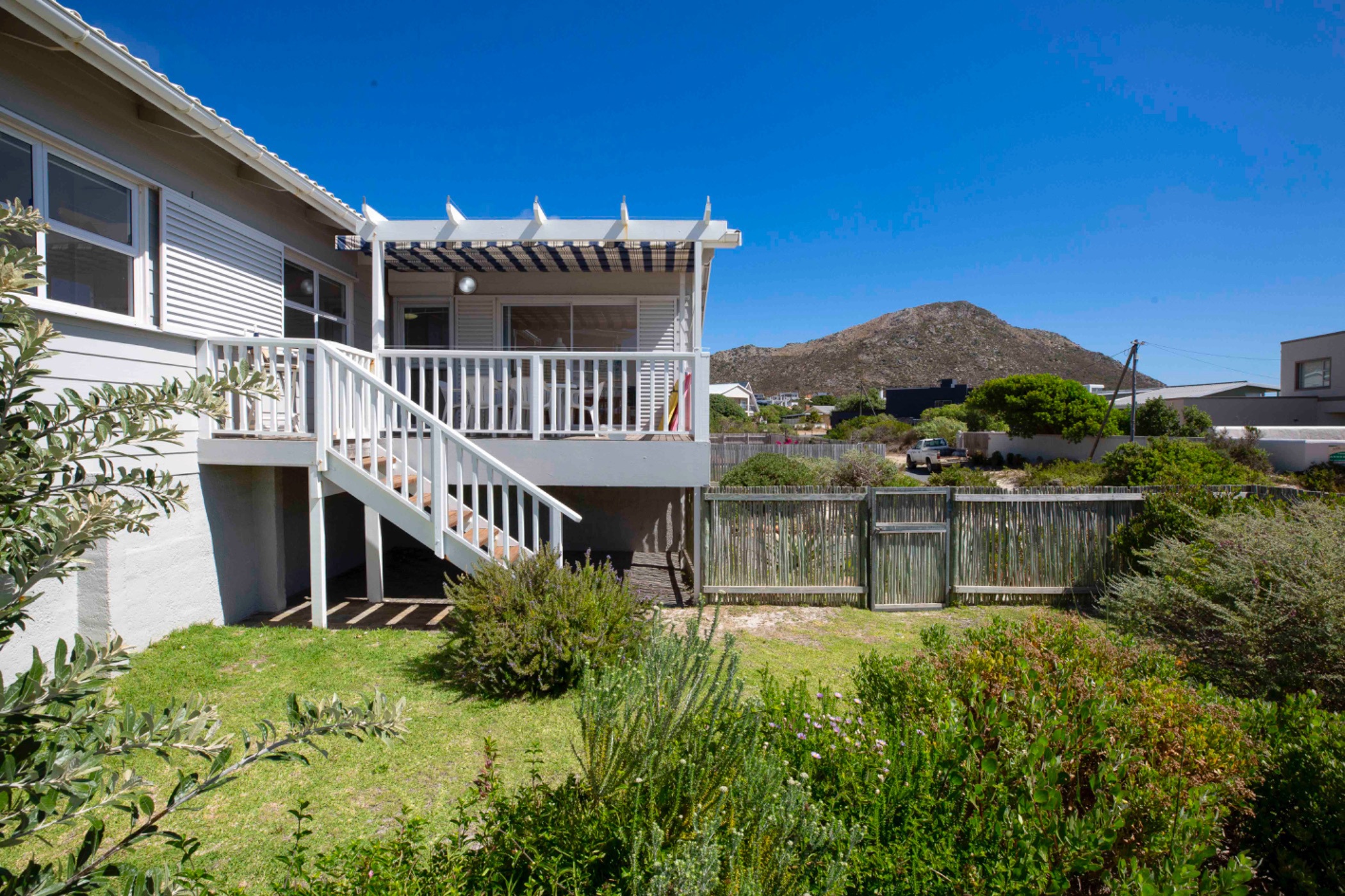 3 bedroom house for sale in Pringle Bay