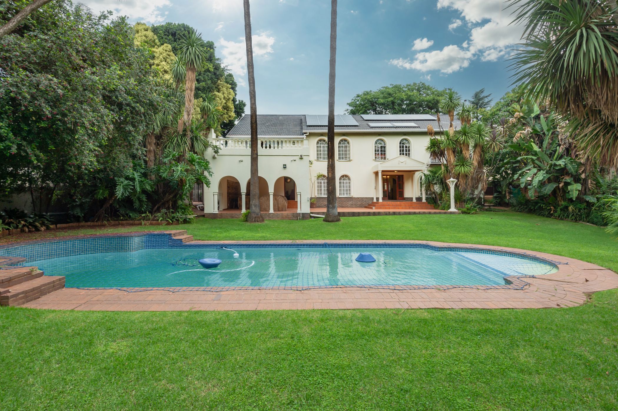 4 bedroom double-storey house for sale in Bedfordview