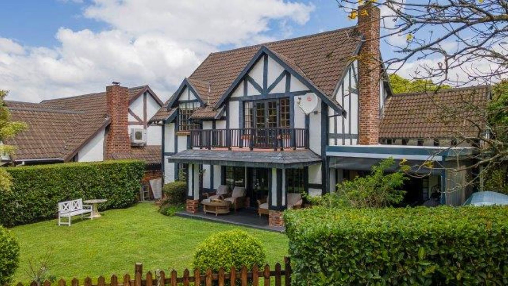3 bedroom townhouse for sale in Hillcrest (Upper Highway)