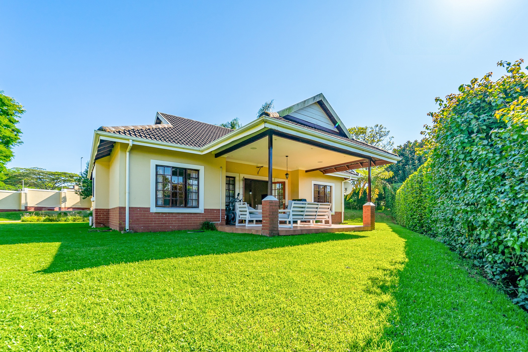 3 bedroom townhouse for sale in Hillcrest (Upper Highway)