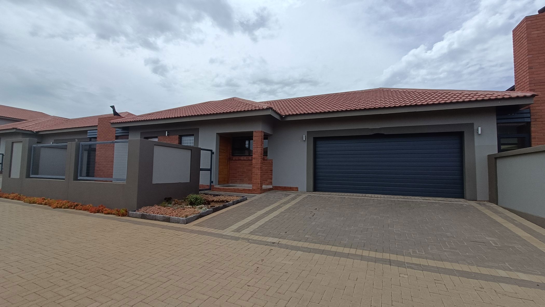 3 bedroom townhouse for sale in Spitskop