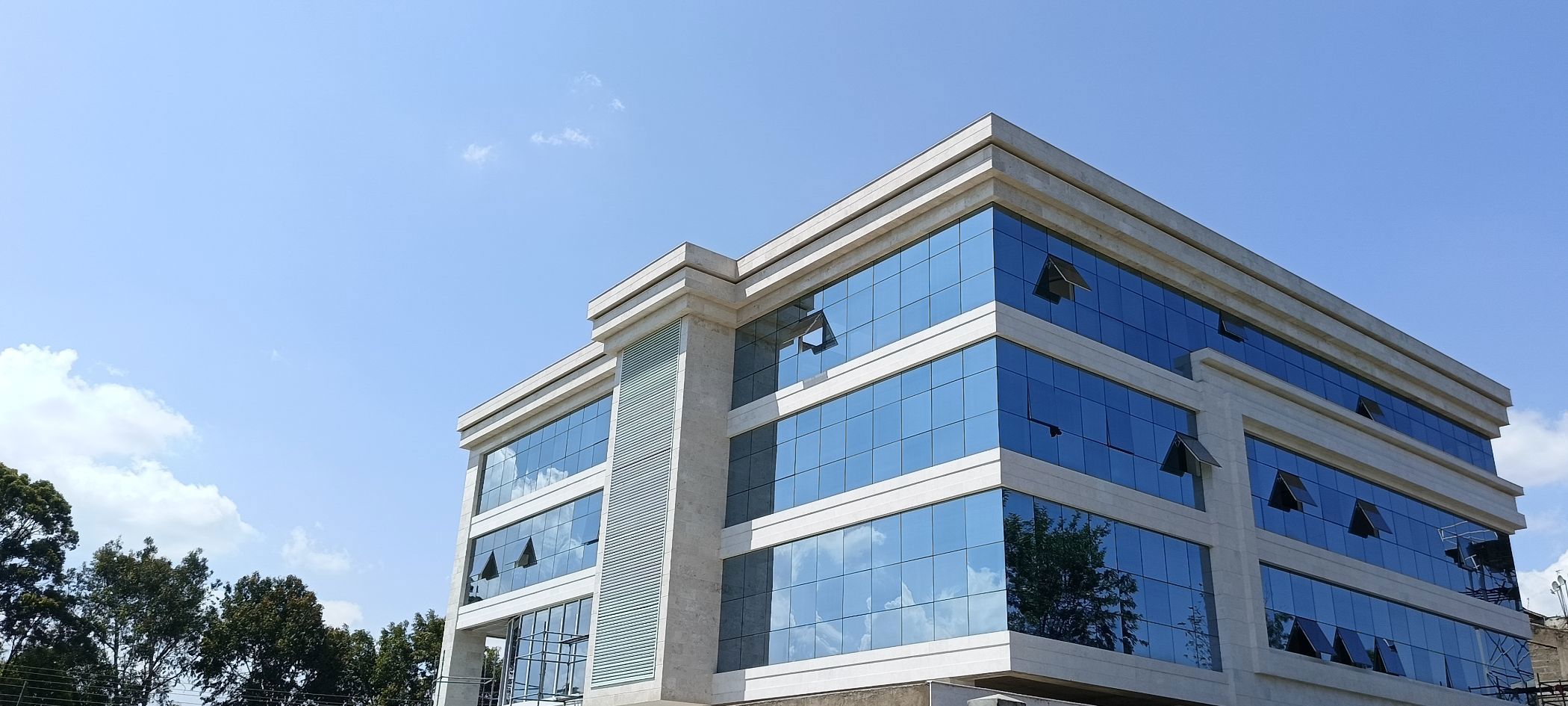 520 m&sup2; commercial office to rent in Karen (Kenya)