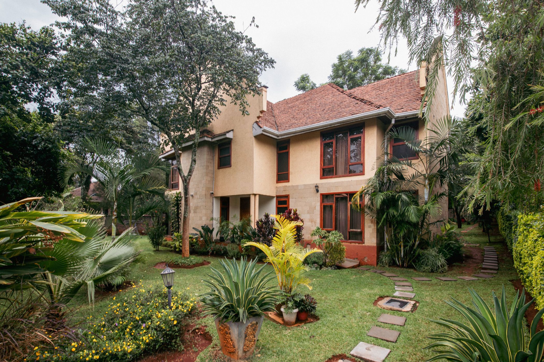 4 bedroom double-storey house to rent in Karen (Kenya)
