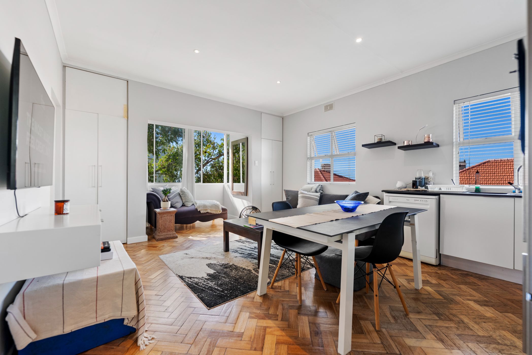 2 bedroom apartment for sale in Green Point (Cape Town)