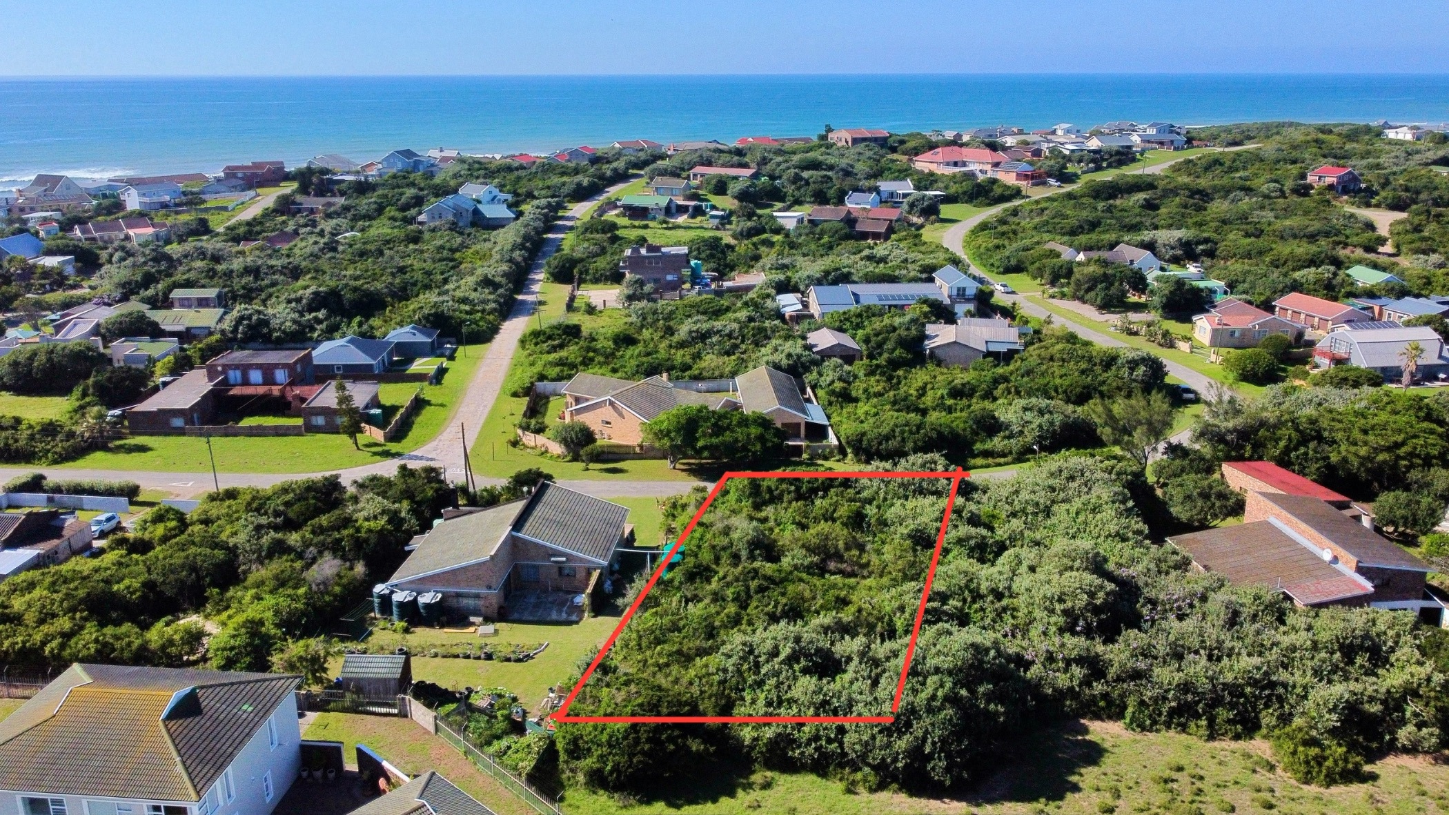 886 m&sup2; vacant land for sale in Boknesstrand