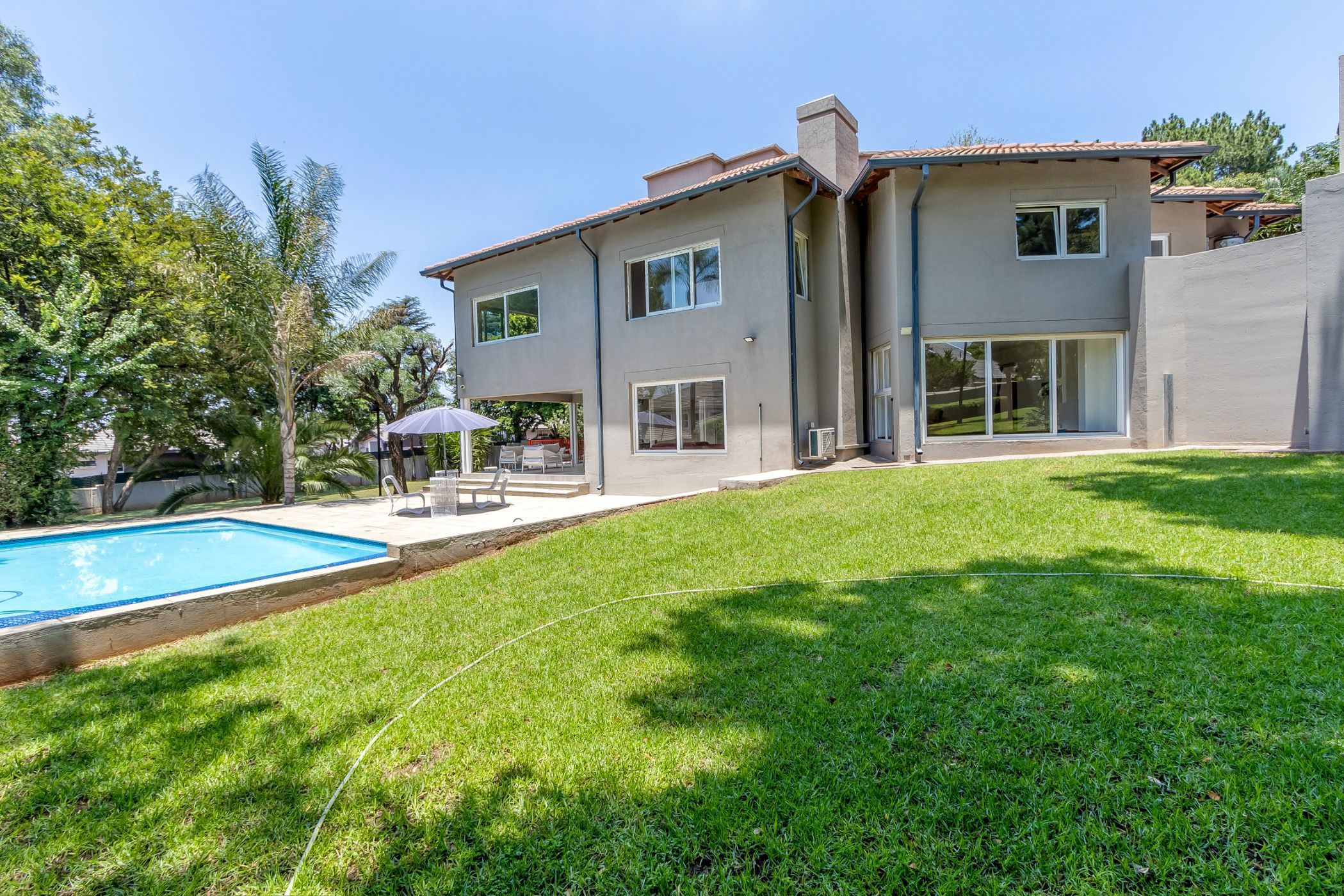 5 bedroom house to rent in Bryanston