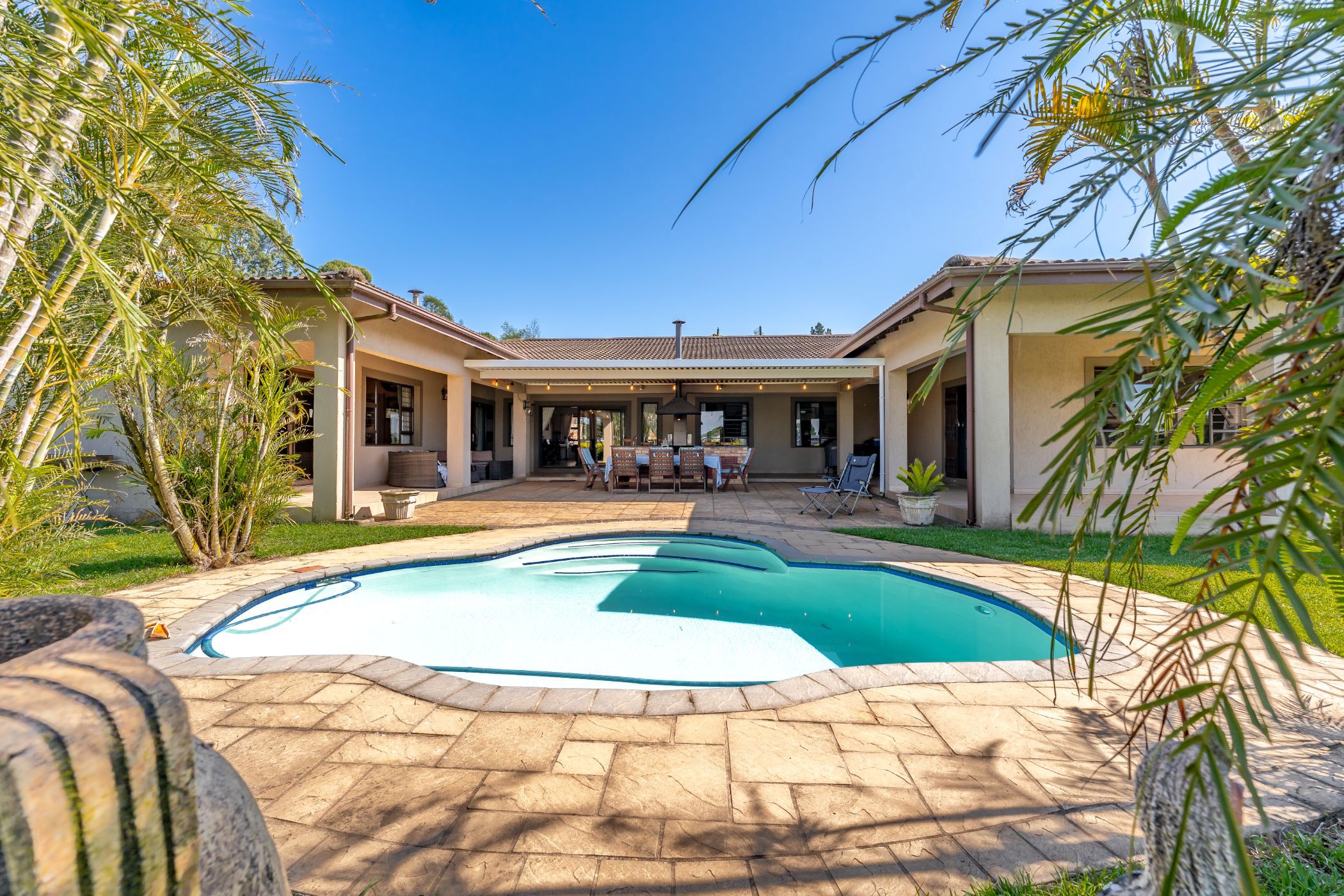 4 bedroom house for sale in Summerveld
