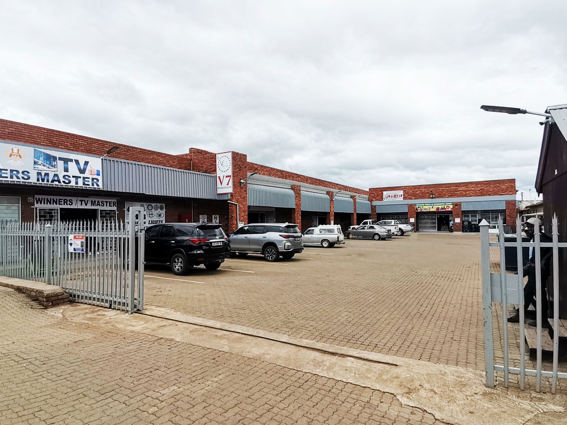 2200 m&sup2; commercial building for sale in Lydenburg (Mashishing)