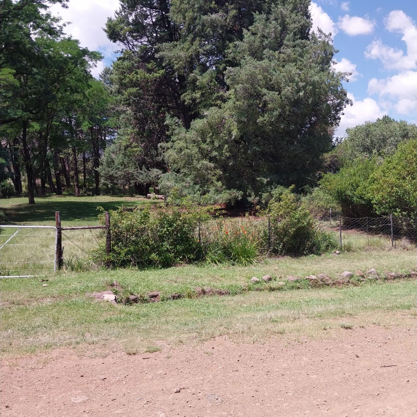 2141 m&sup2; residential vacant land for sale in Rhodes