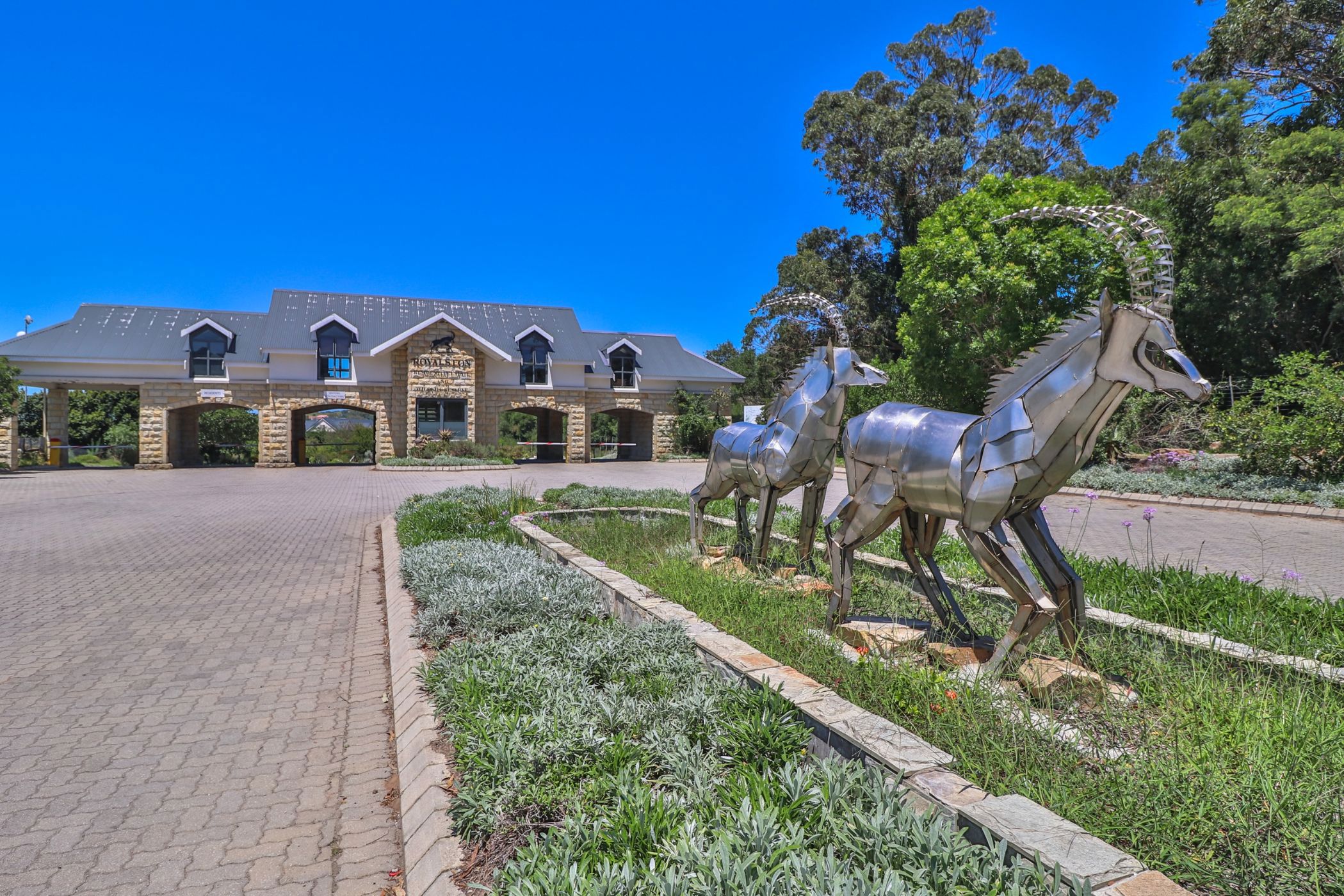 1579 m&sup2; residential vacant land for sale in Royalston Estate & Wildlife Reserve