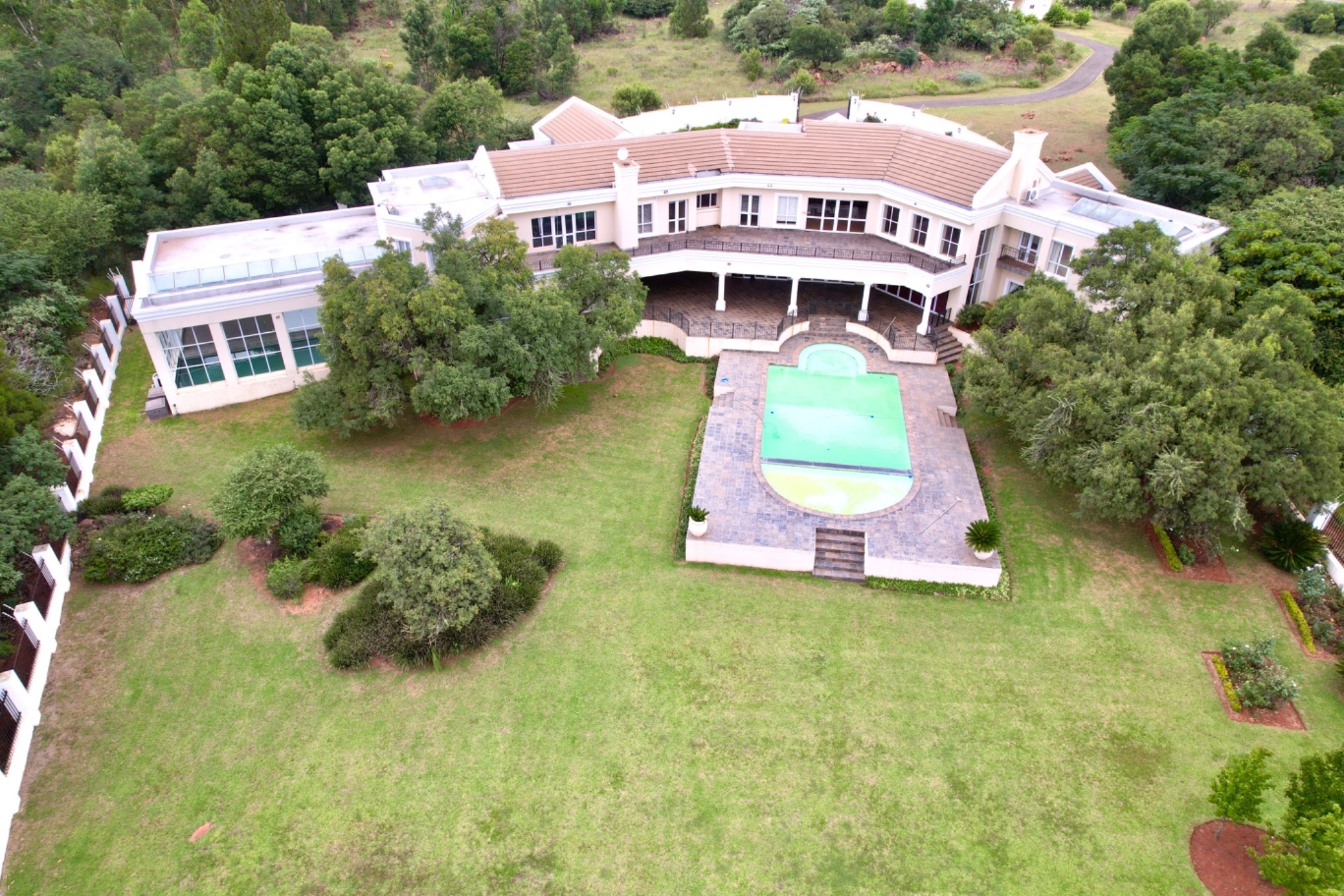 118077 m&sup2; smallholding for sale in Tiegerpoort AH