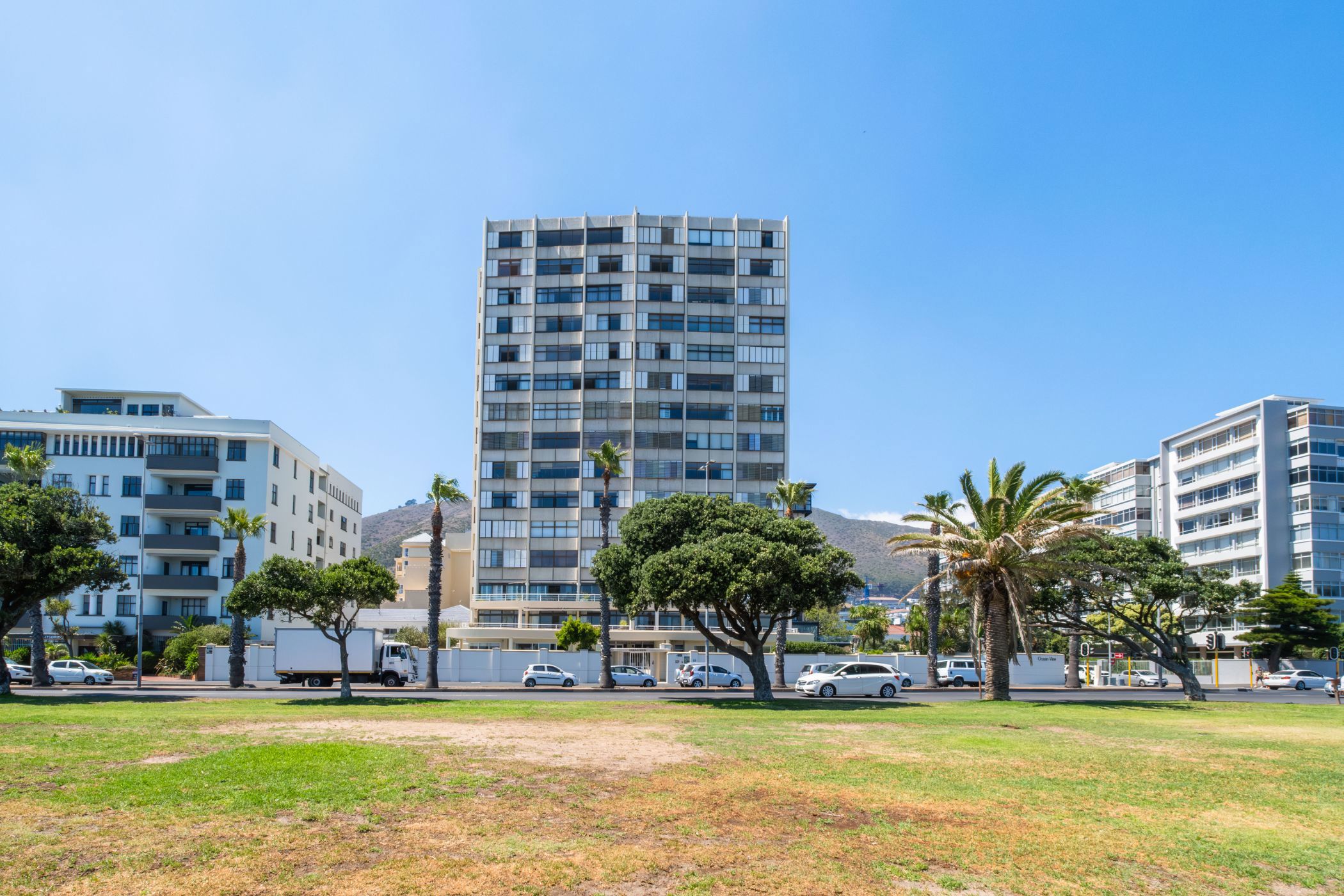 3 bedroom apartment for sale in Sea Point