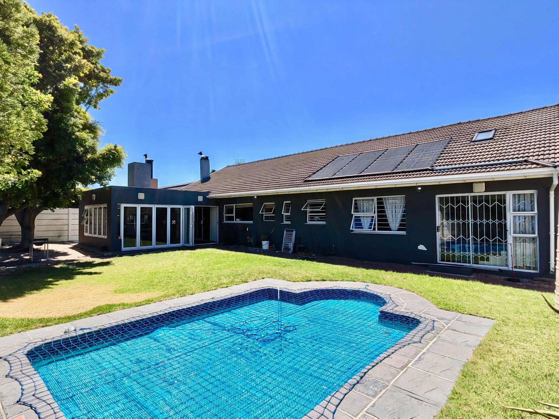 4 bedroom house for sale in Monte Vista