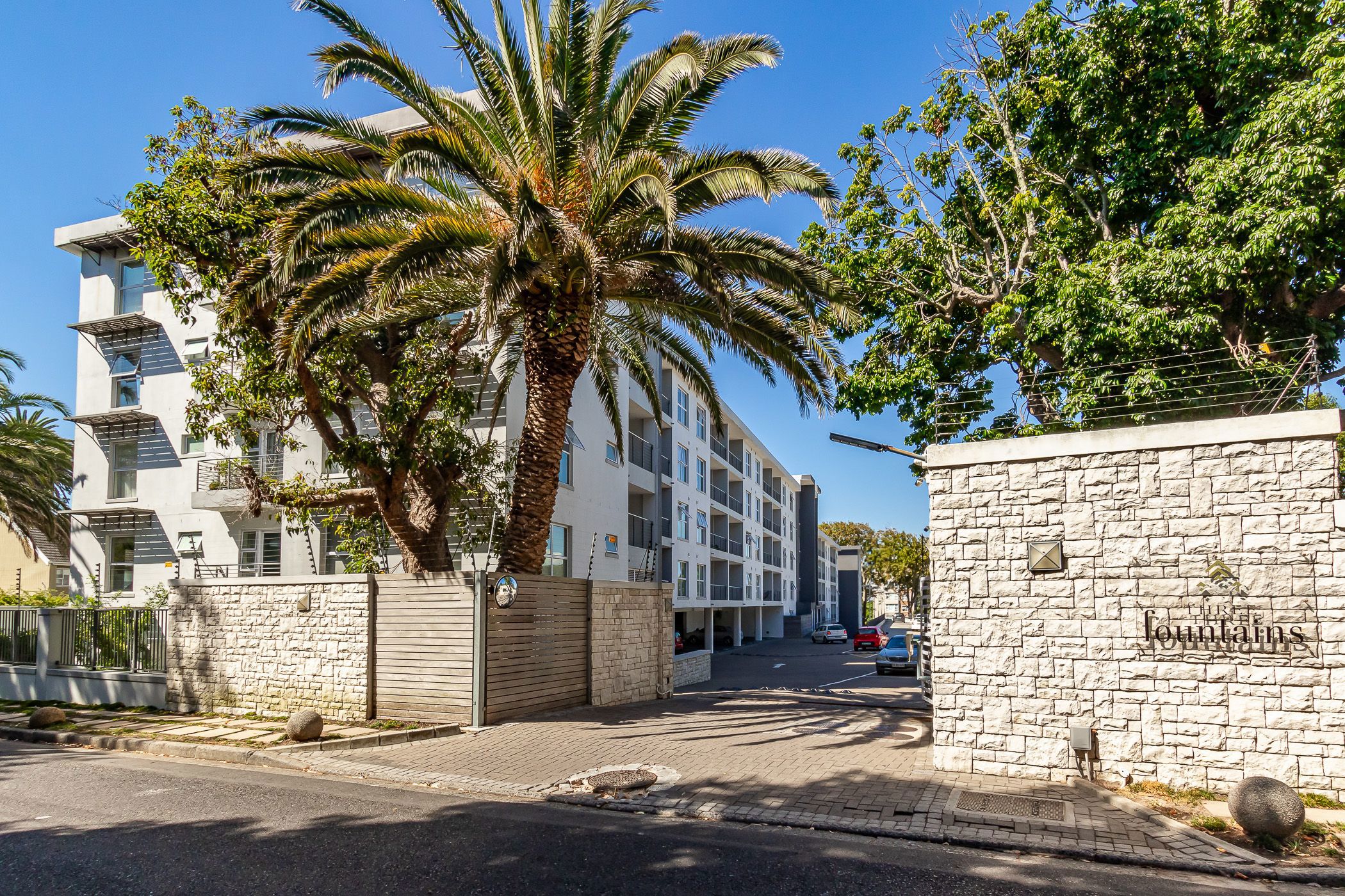 2 bedroom apartment for sale in Kenilworth Upper