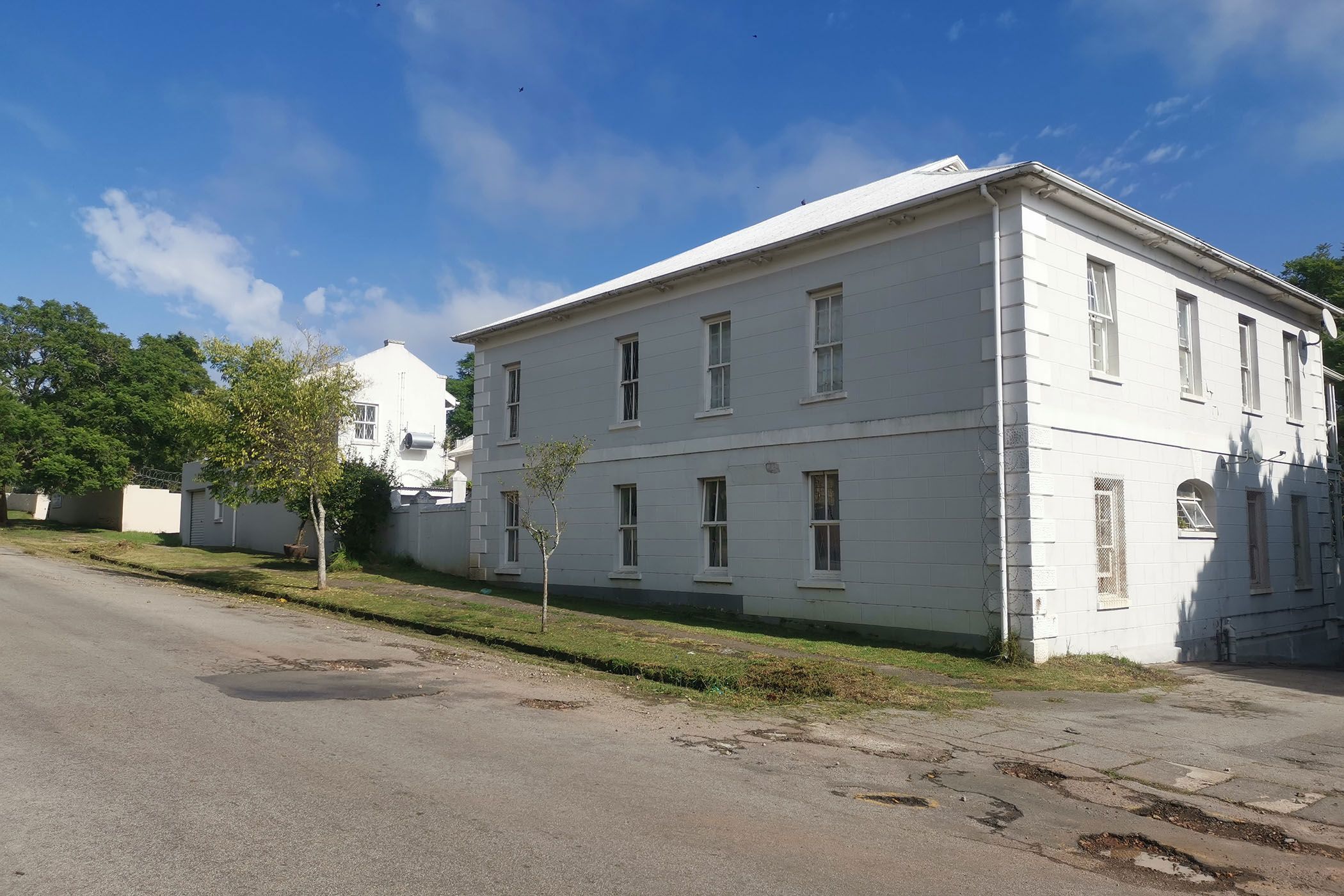 1 bedroom townhouse for sale in Sunnyside (Grahamstown (Makhanda))