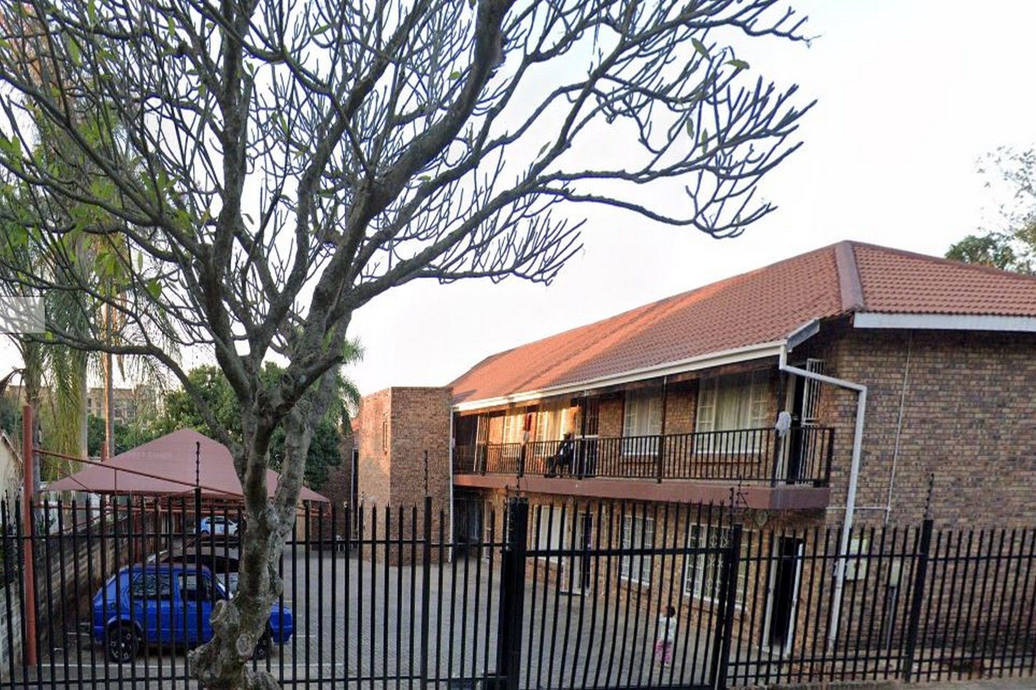 2 bedroom apartment for sale in Sonheuwel
