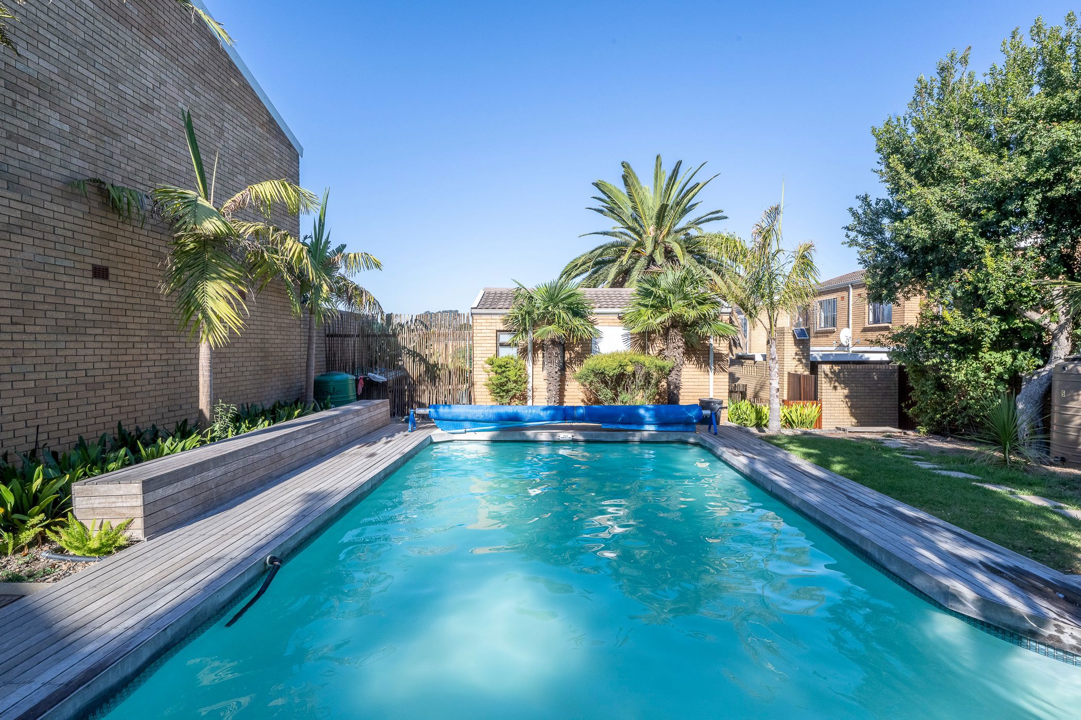 2 bedroom townhouse for sale in Stellenryk