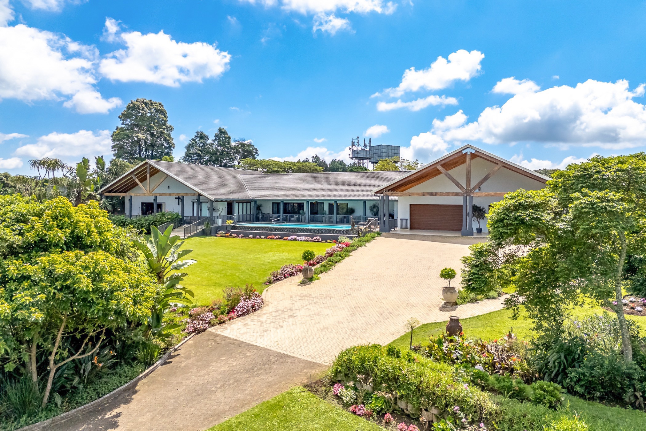 9 bedroom house for sale in Summerveld