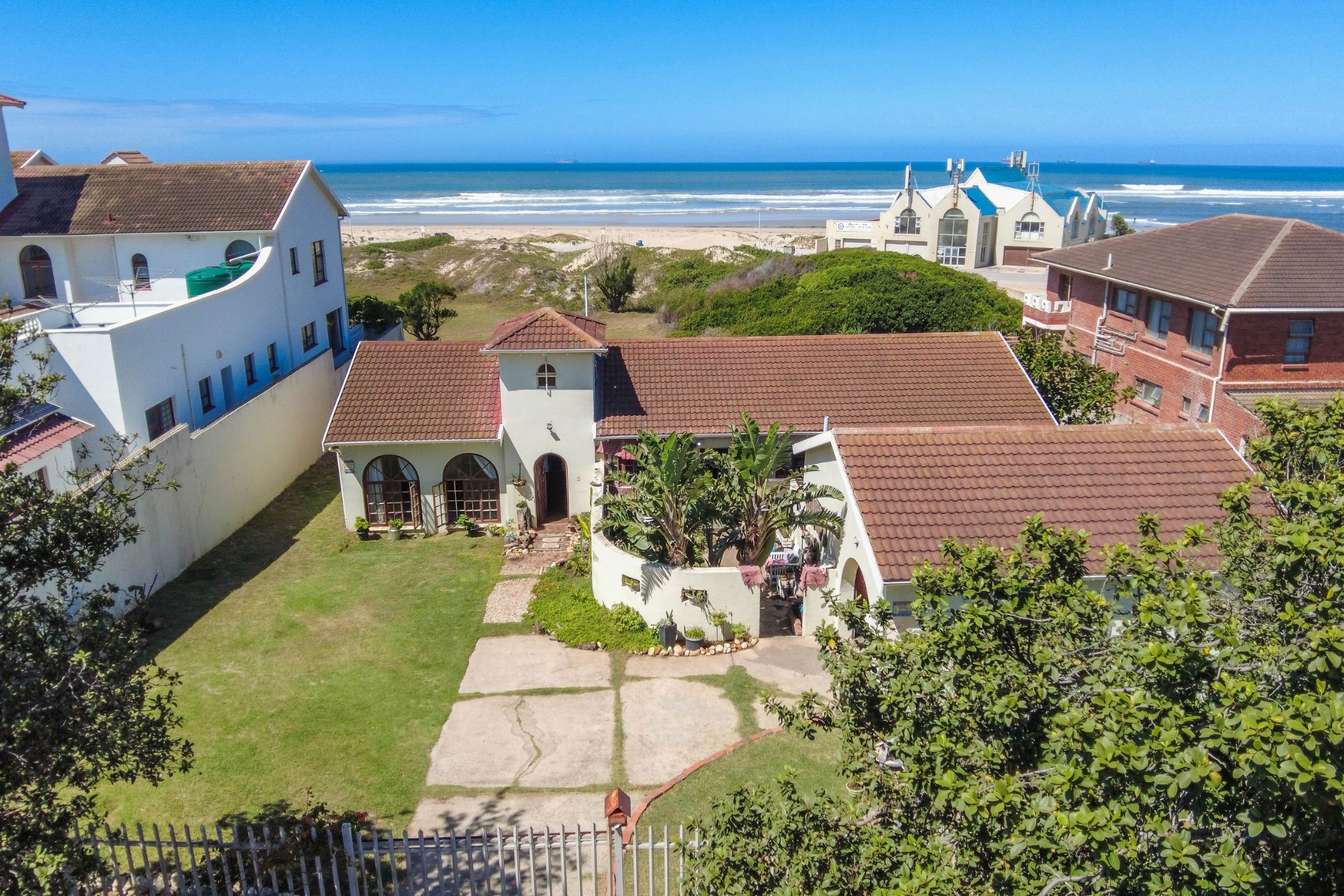 4 bedroom house for sale in Bluewater Bay (Port Elizabeth (Gqeberha))