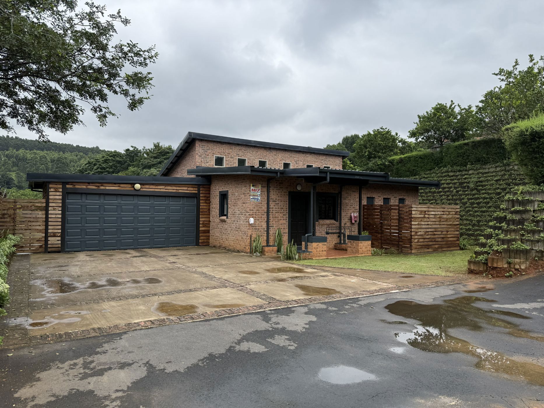 2 bedroom townhouse for sale in Chase Valley Heights