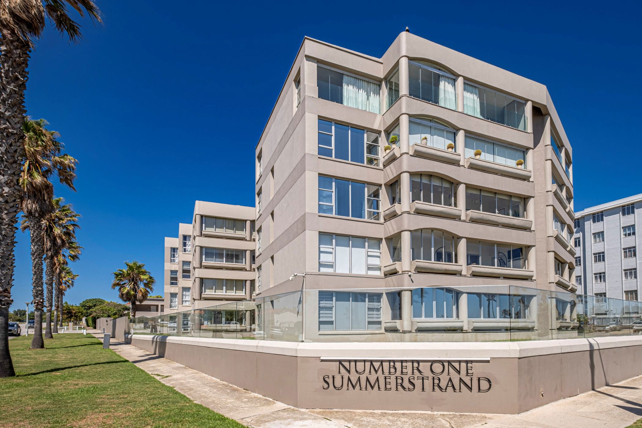 3 bedroom apartment for sale in Summerstrand